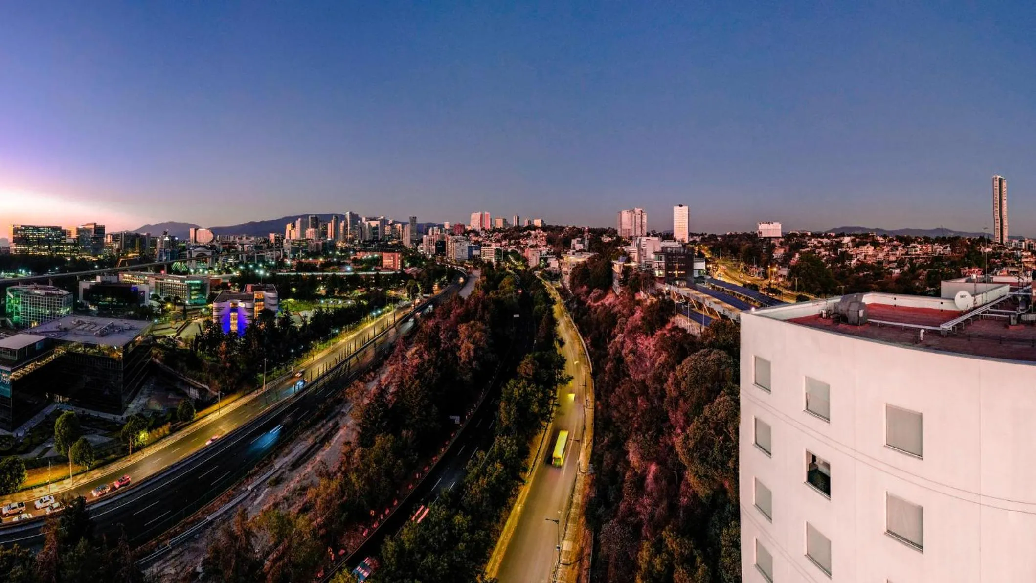 Property building in Gamma Ciudad de Mexico Santa Fe