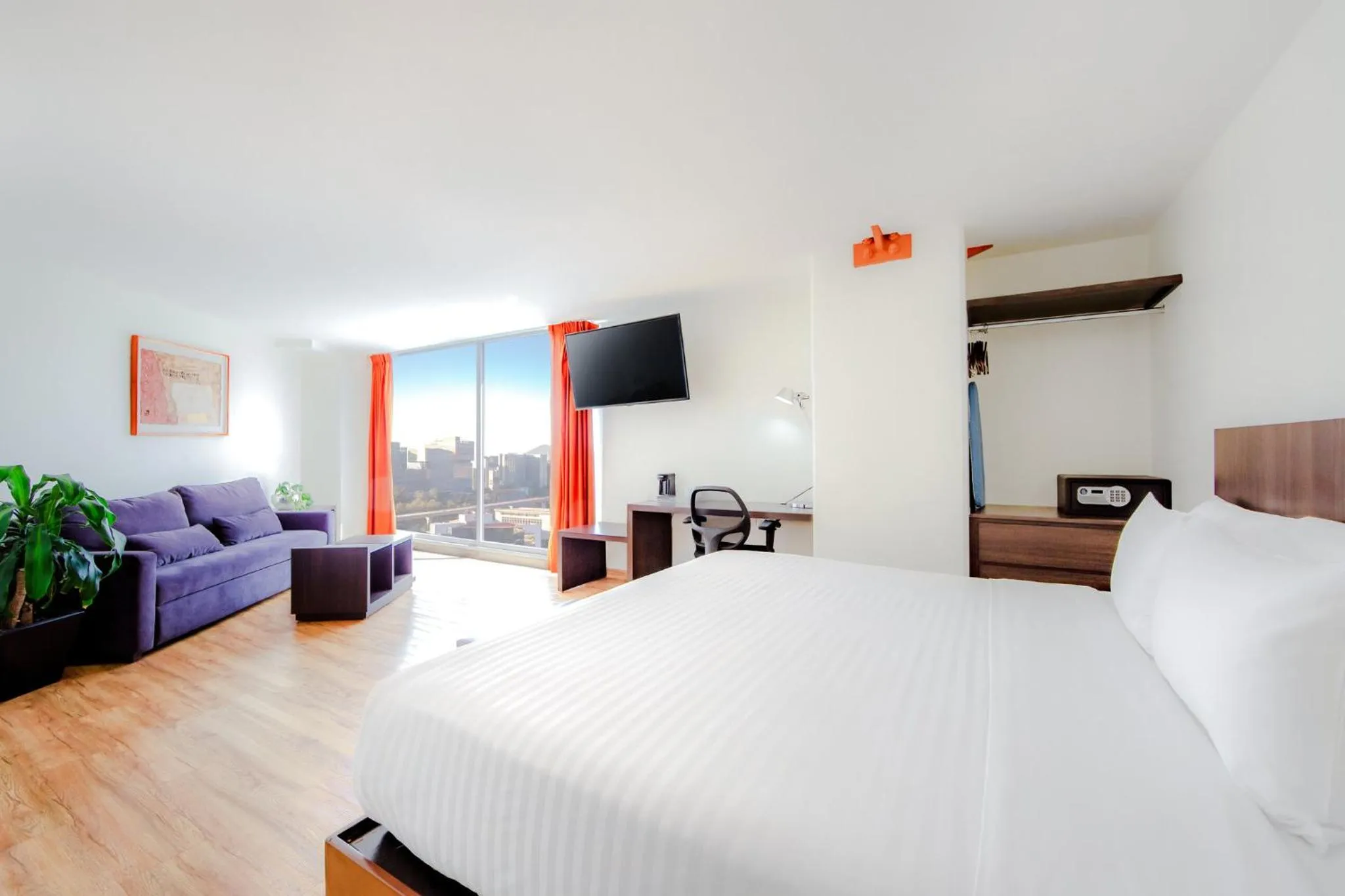 Photo of the whole room, Bed in Gamma Ciudad de Mexico Santa Fe