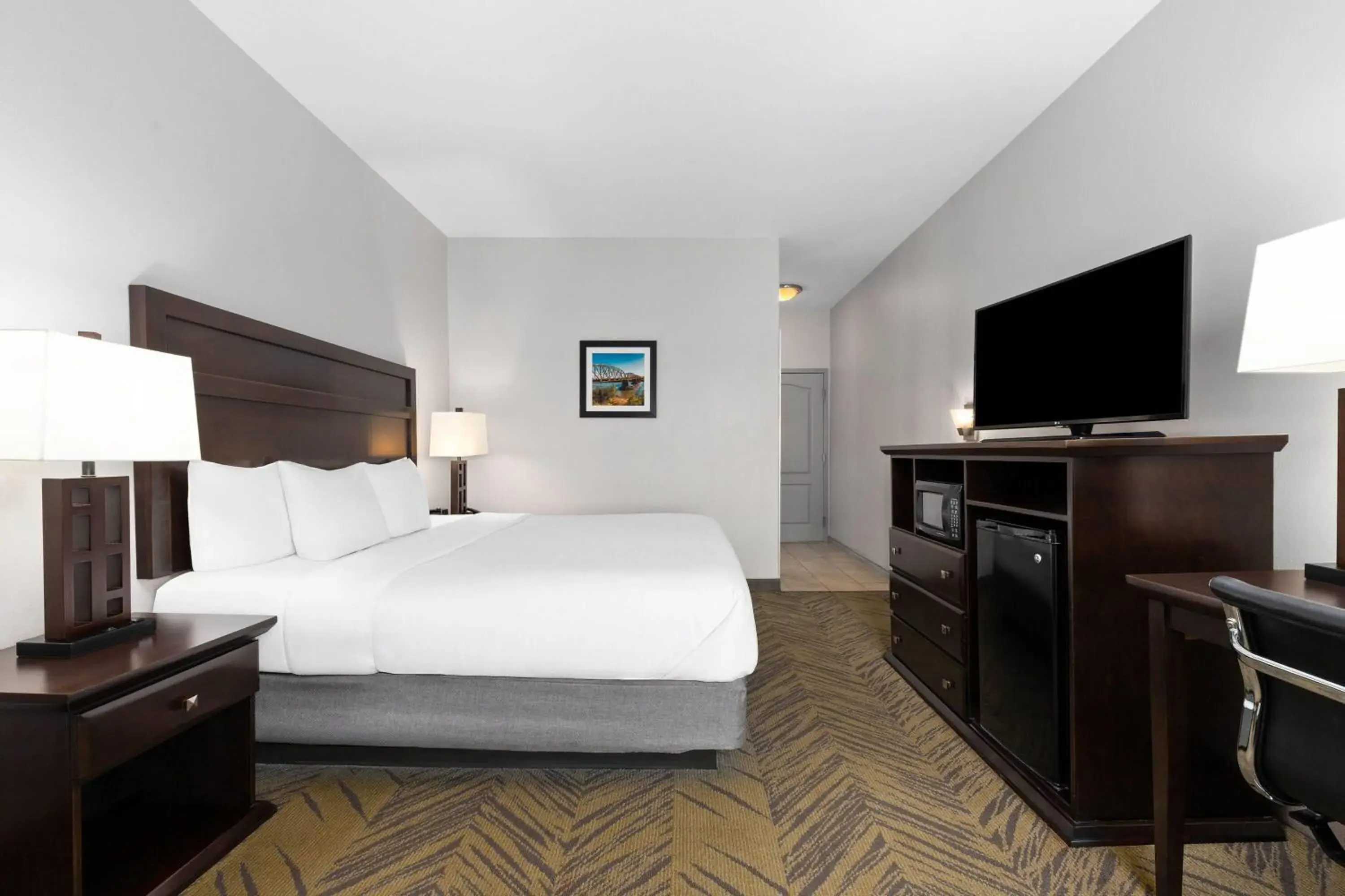 Photo of the whole room, Bed in La Quinta by Wyndham Brookshire West Katy Photo of the whole room, Bed in La Quinta by Wyndham Brookshire West Katy