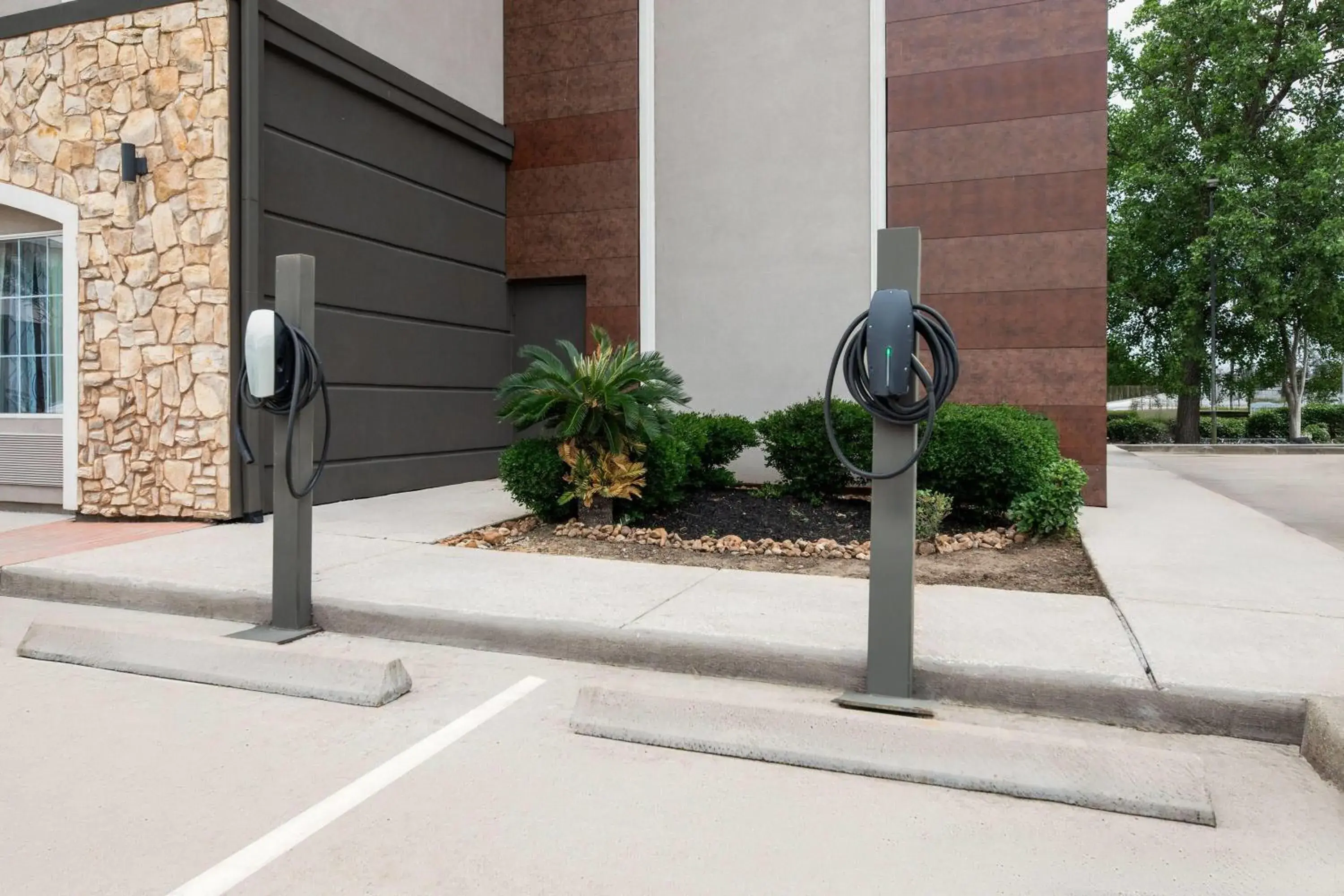 Property building in La Quinta by Wyndham Brookshire West Katy Property building in La Quinta by Wyndham Brookshire West Katy