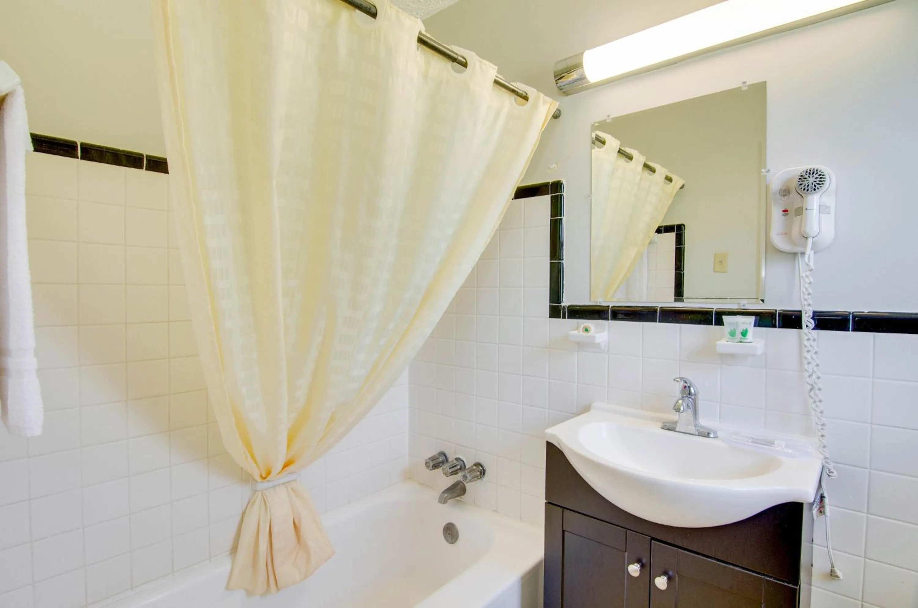 Scottish Inns Collinsville - Martinsville