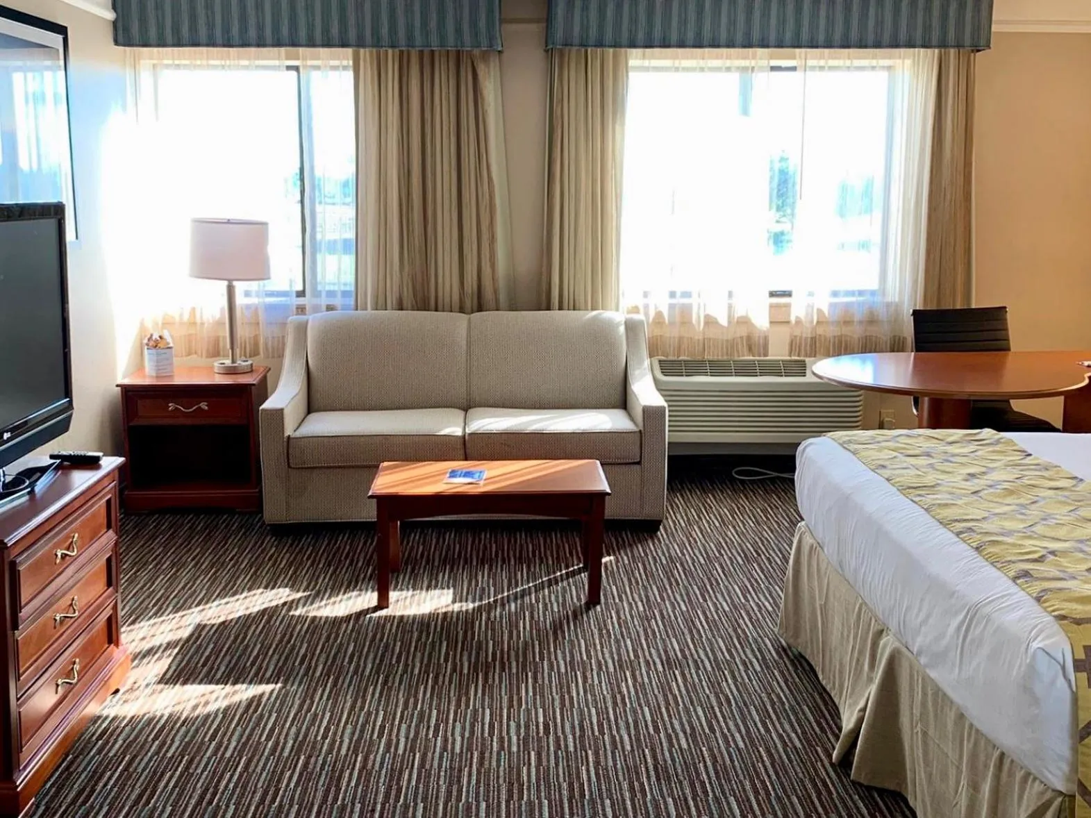 Bed in Baymont by Wyndham Texarkana