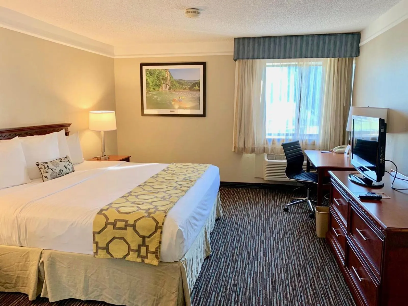 Bed in Baymont by Wyndham Texarkana
