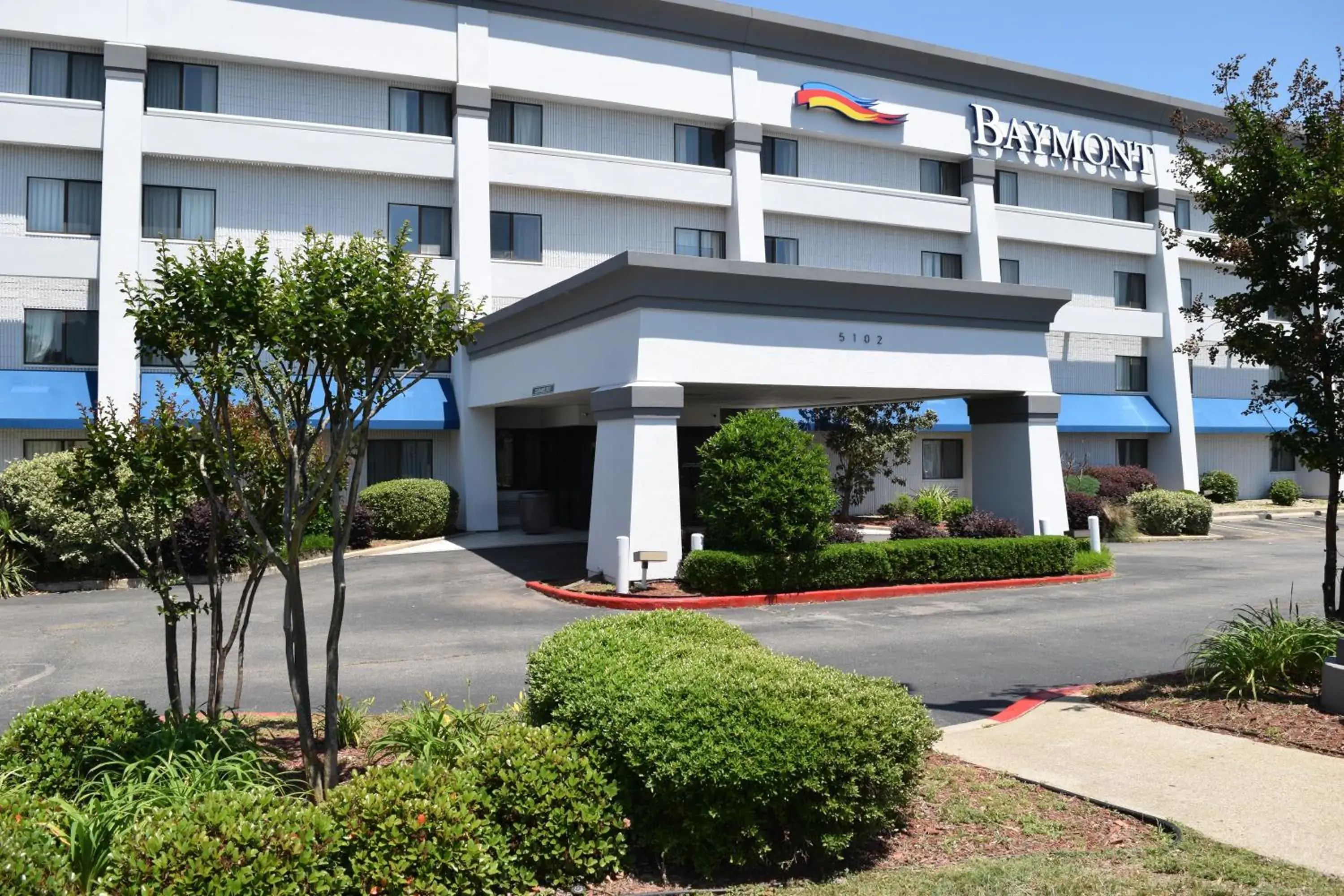 Facade/entrance in Baymont by Wyndham Texarkana Facade/entrance in Baymont by Wyndham Texarkana