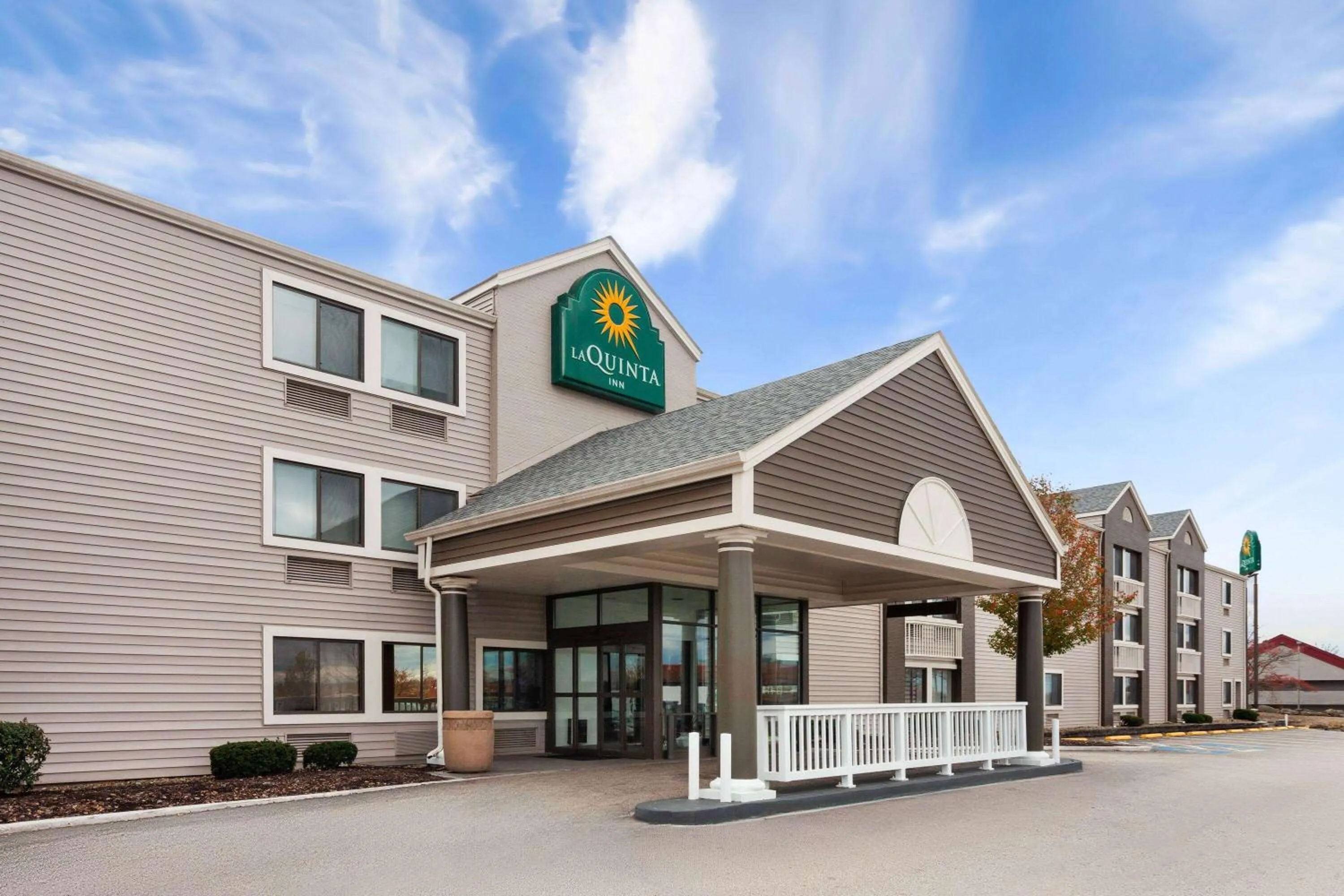 Property building in La Quinta Inn by Wyndham Cleveland Independence