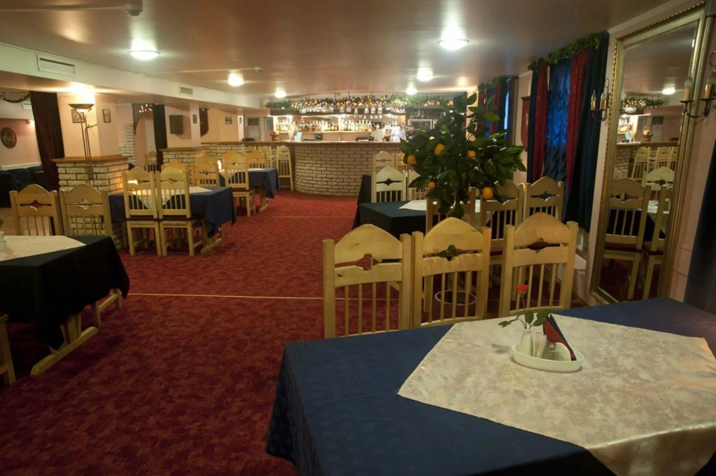 Restaurant/places to eat in Katariina Guesthouse