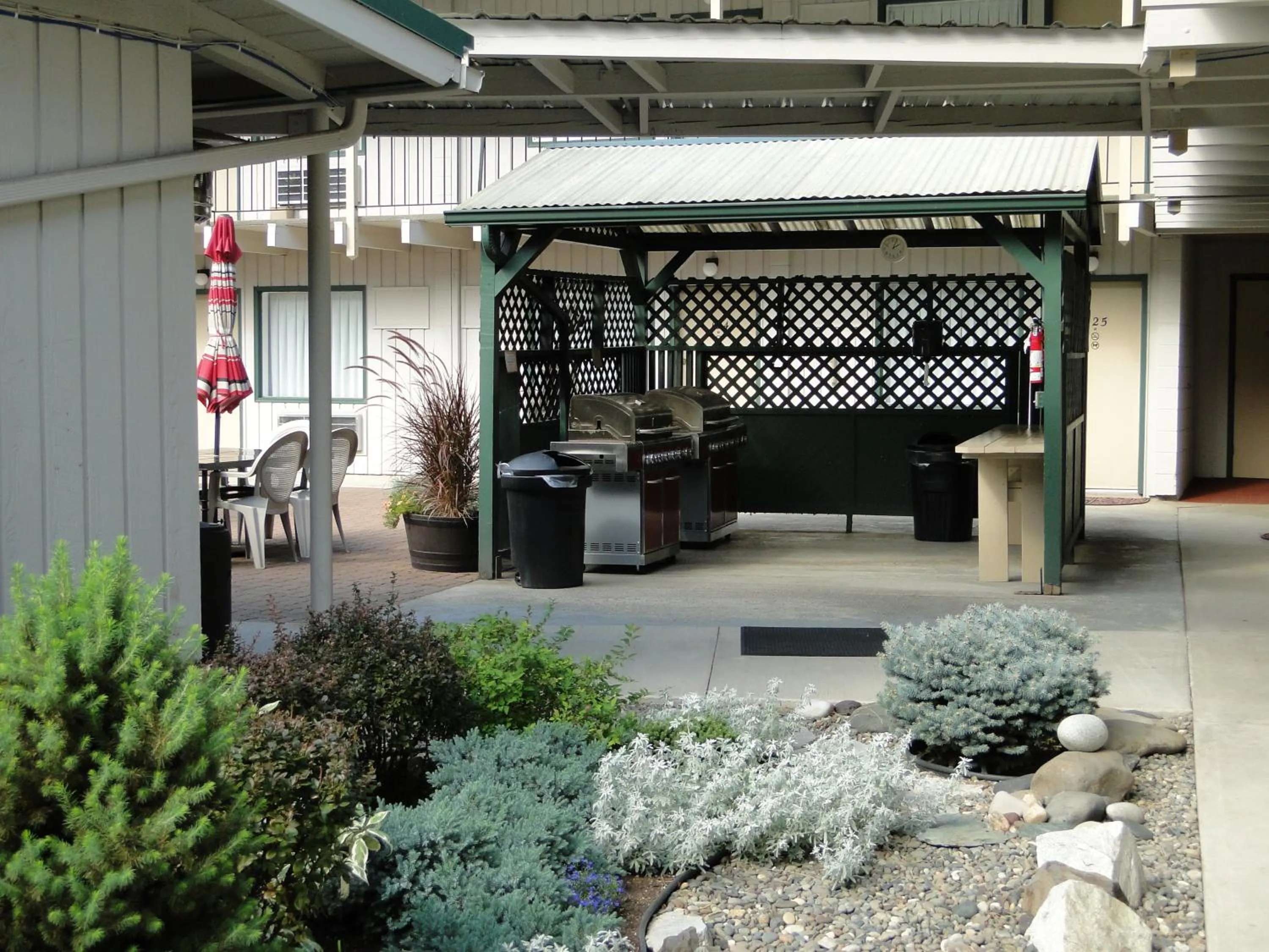 Patio in Konkolville Motel