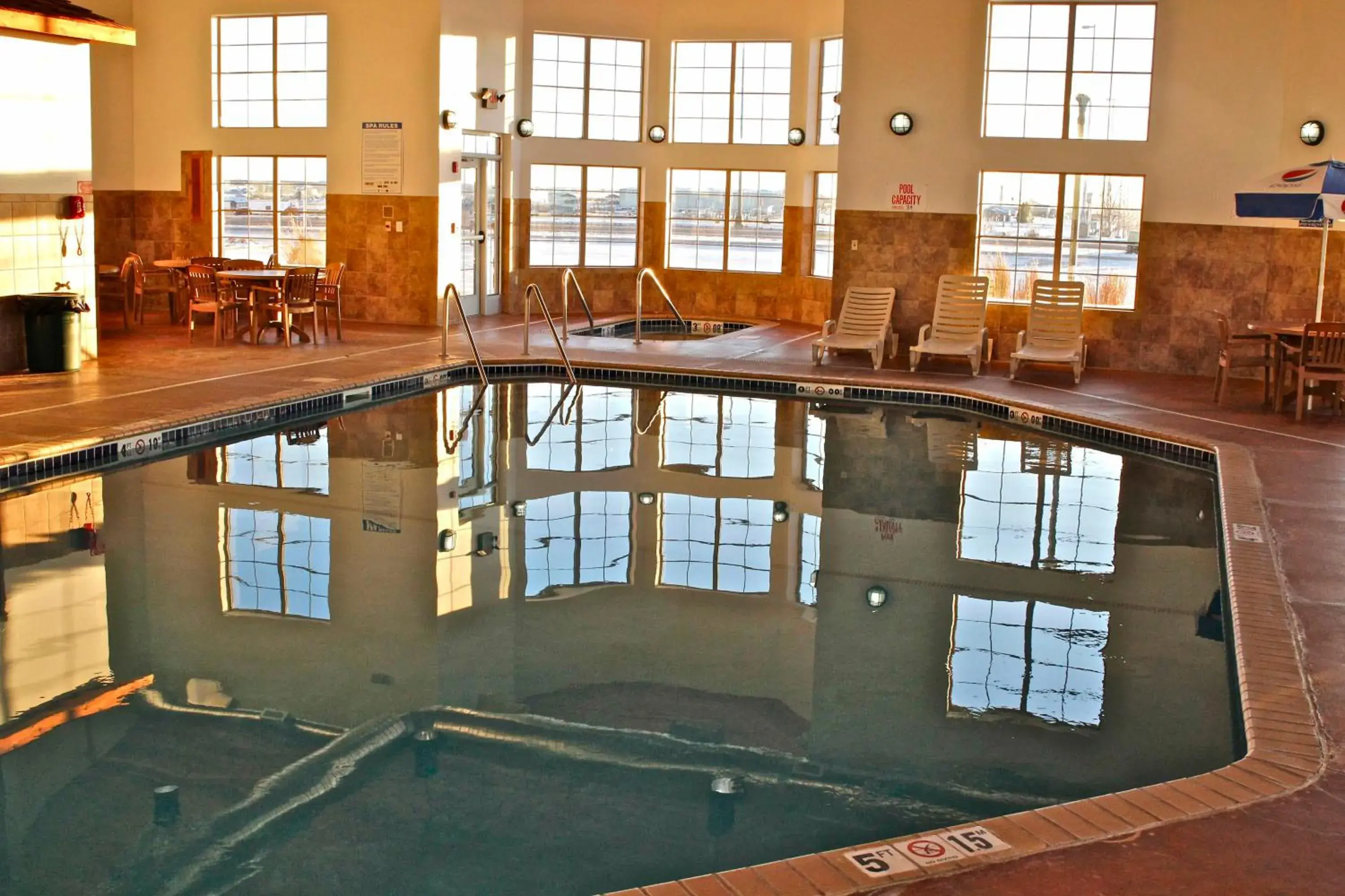 Swimming pool in Arbuckle Lodge Gillette