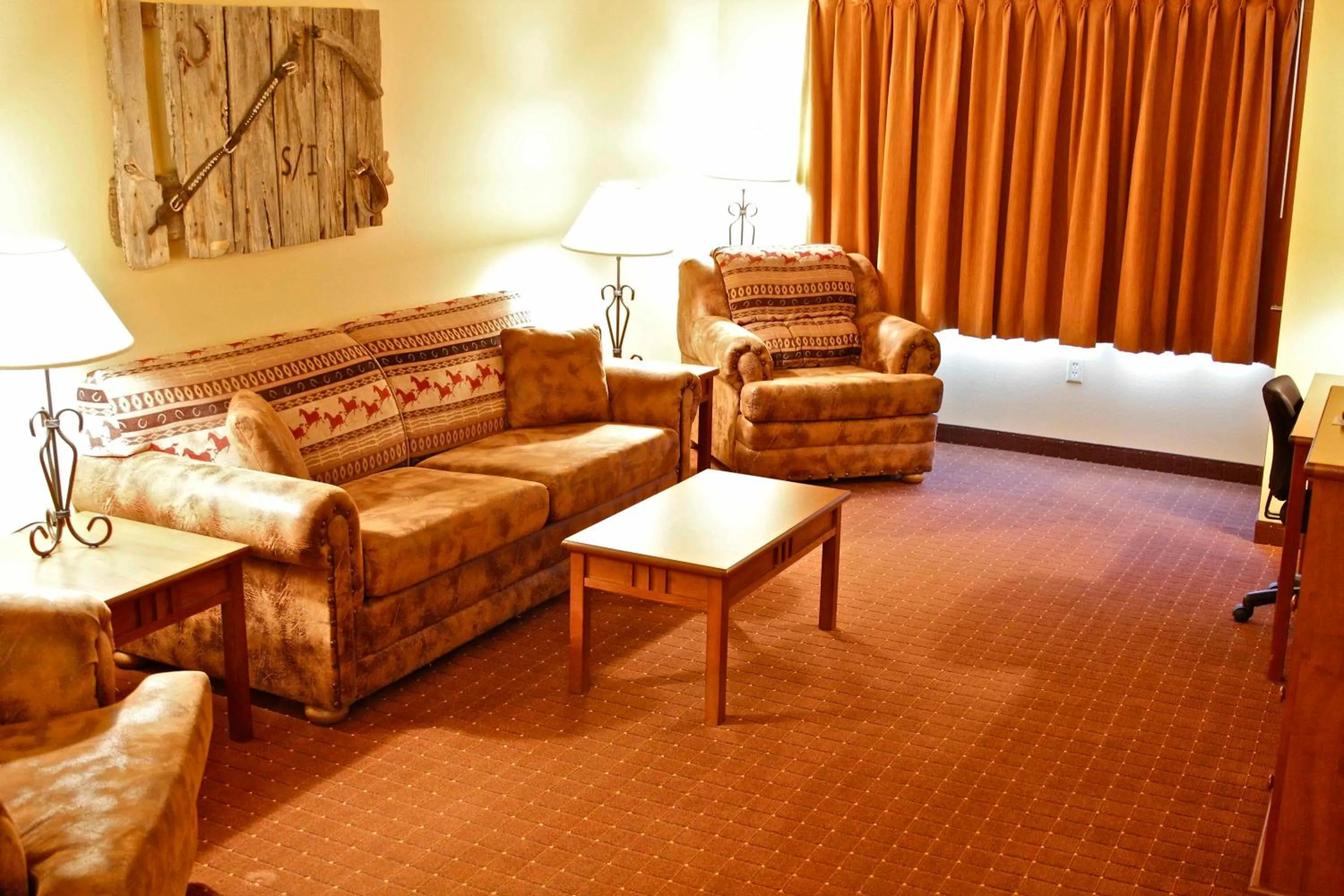 Living room in Arbuckle Lodge Gillette