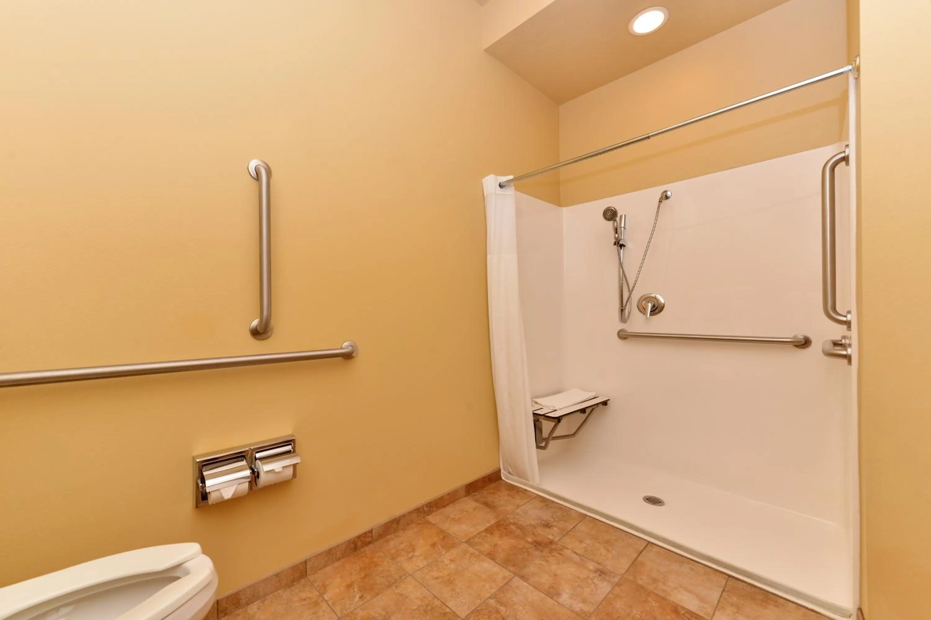 Bathroom in Arbuckle Lodge Gillette