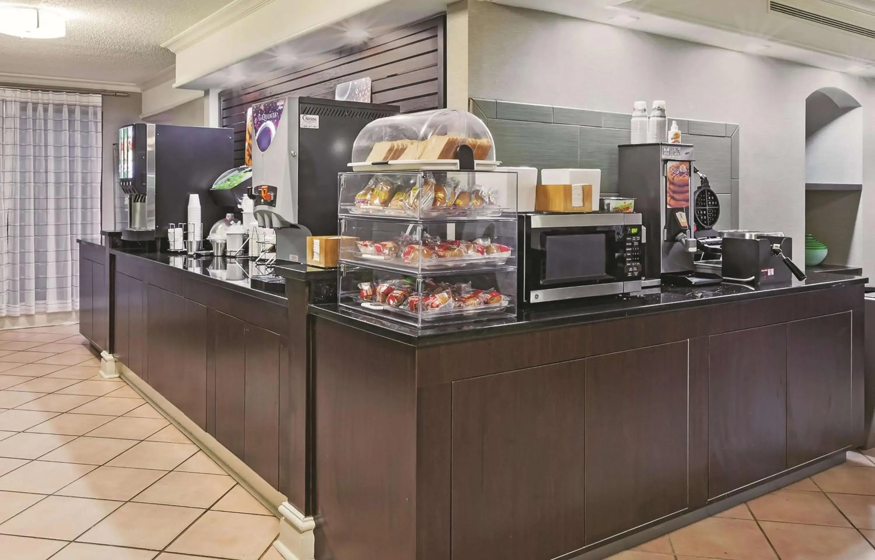 Restaurant/places to eat in Travelodge by Wyndham Houston Cy-Fair Restaurant/places to eat in Travelodge by Wyndham Houston Cy-Fair