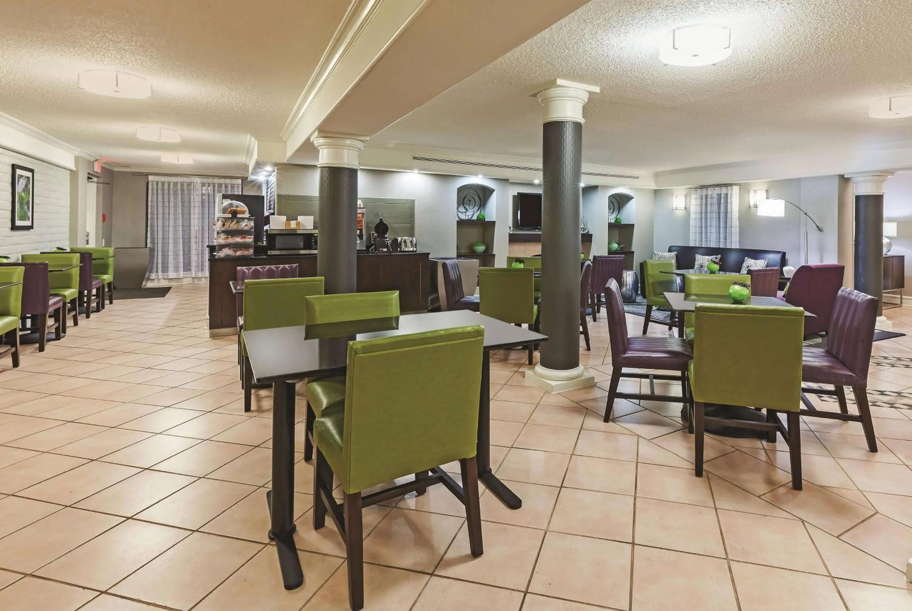 Restaurant/places to eat in Travelodge by Wyndham Houston Cy-Fair
