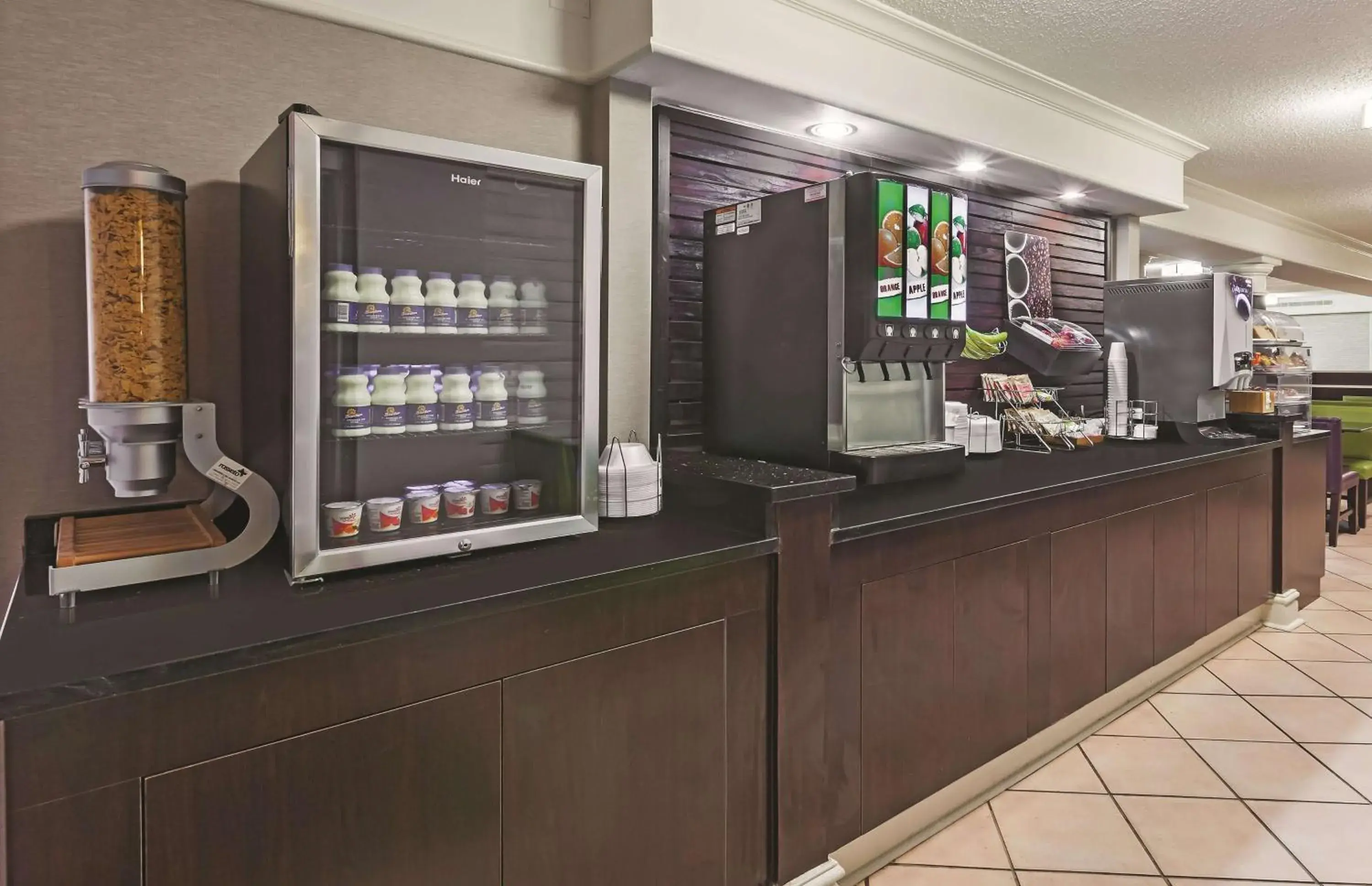 Restaurant/places to eat in Travelodge by Wyndham Houston Cy-Fair Restaurant/places to eat in Travelodge by Wyndham Houston Cy-Fair