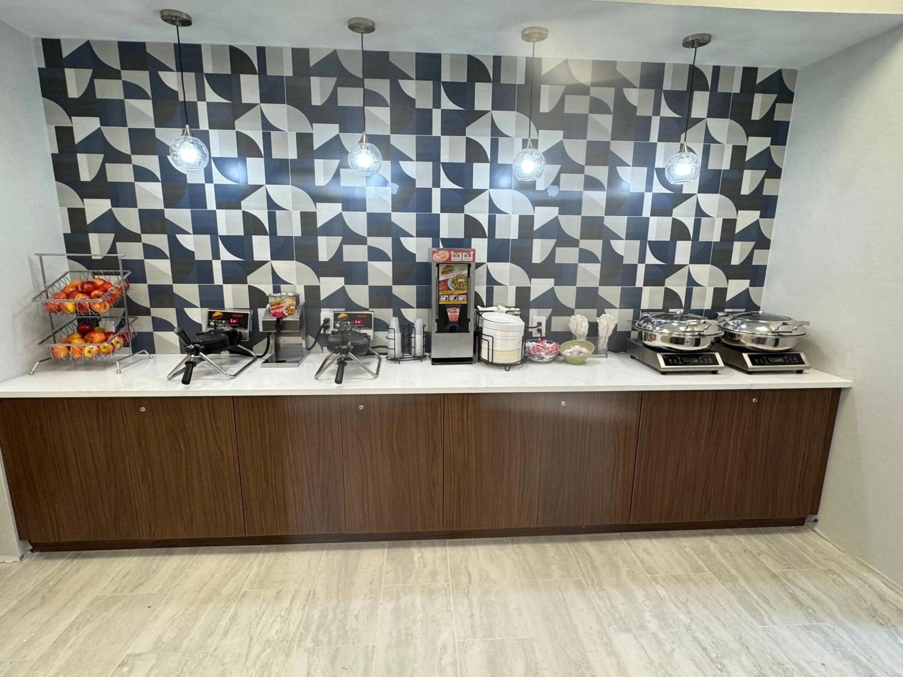 Breakfast in La Quinta by Wyndham New Haven