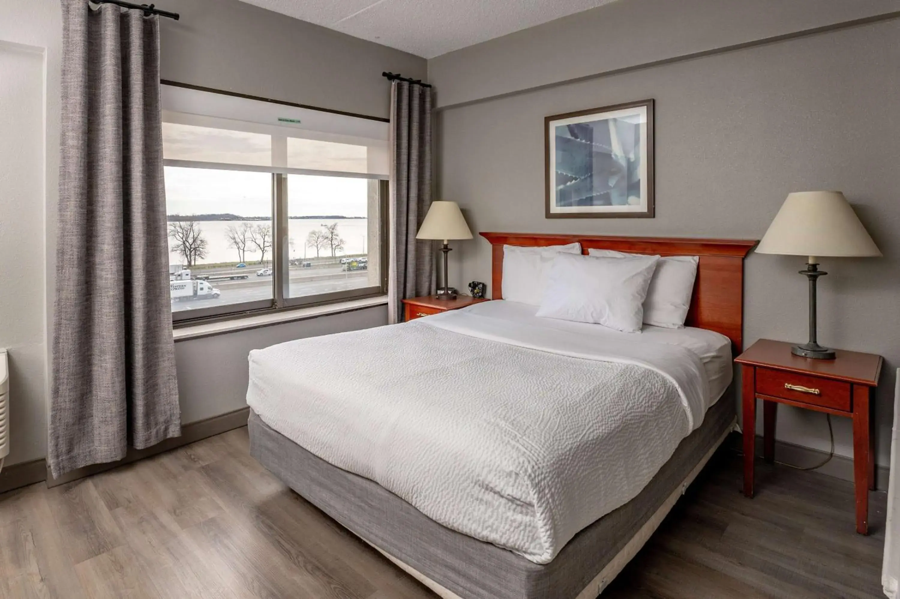 Photo of the whole room, Bed in La Quinta by Wyndham New Haven Photo of the whole room, Bed in La Quinta by Wyndham New Haven