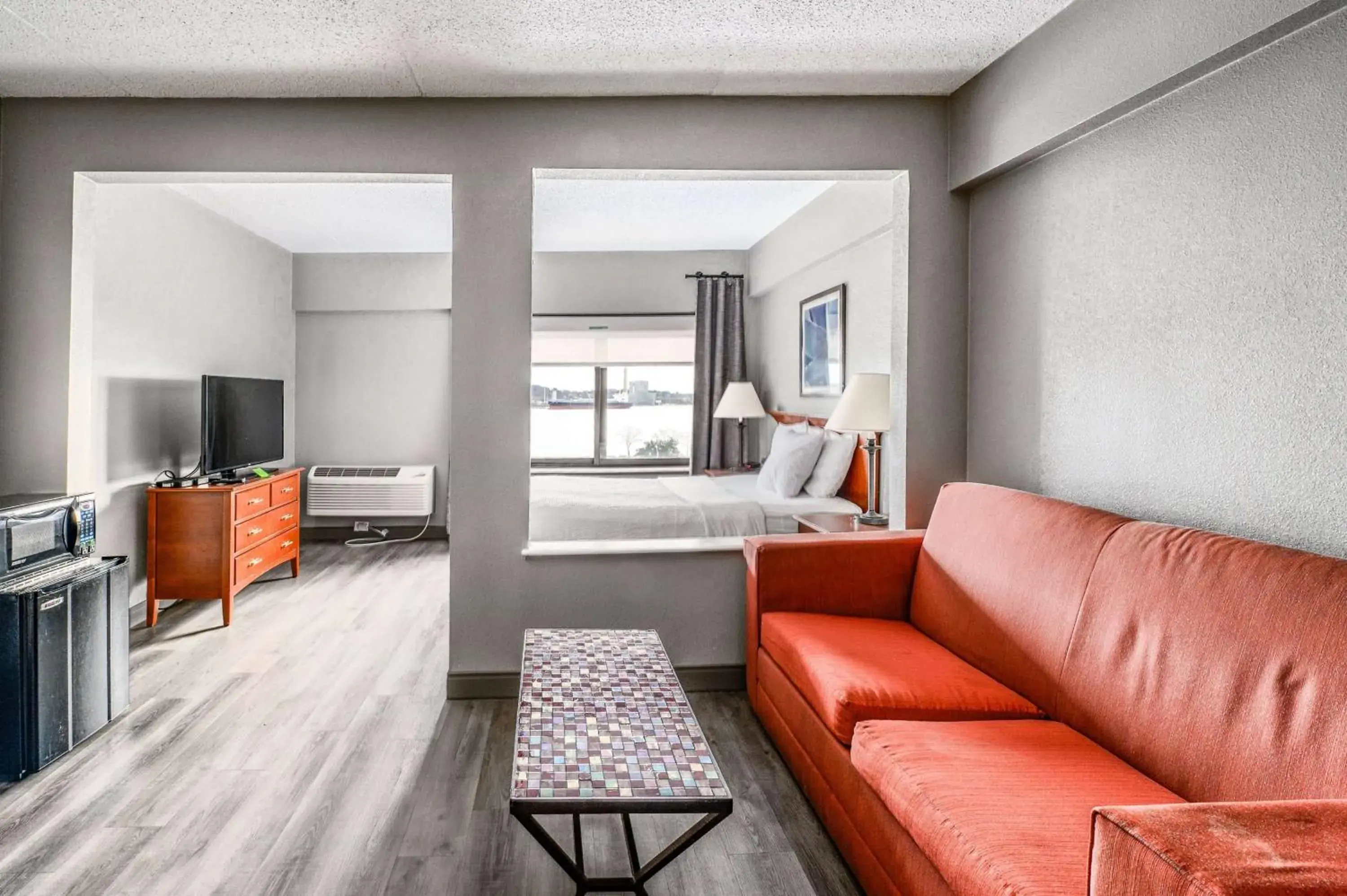 Photo of the whole room in La Quinta by Wyndham New Haven Photo of the whole room in La Quinta by Wyndham New Haven