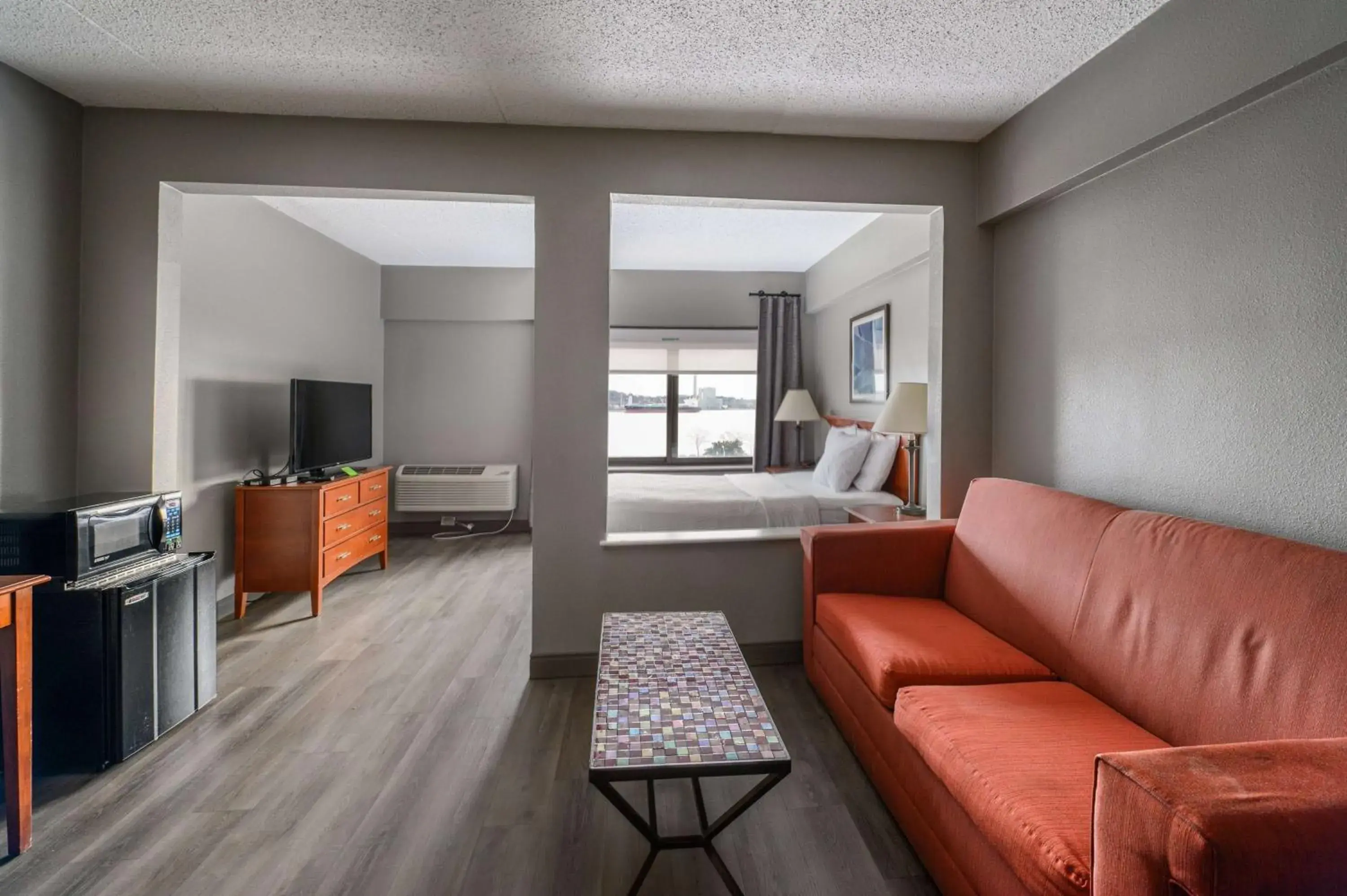 Photo of the whole room in La Quinta by Wyndham New Haven Photo of the whole room in La Quinta by Wyndham New Haven