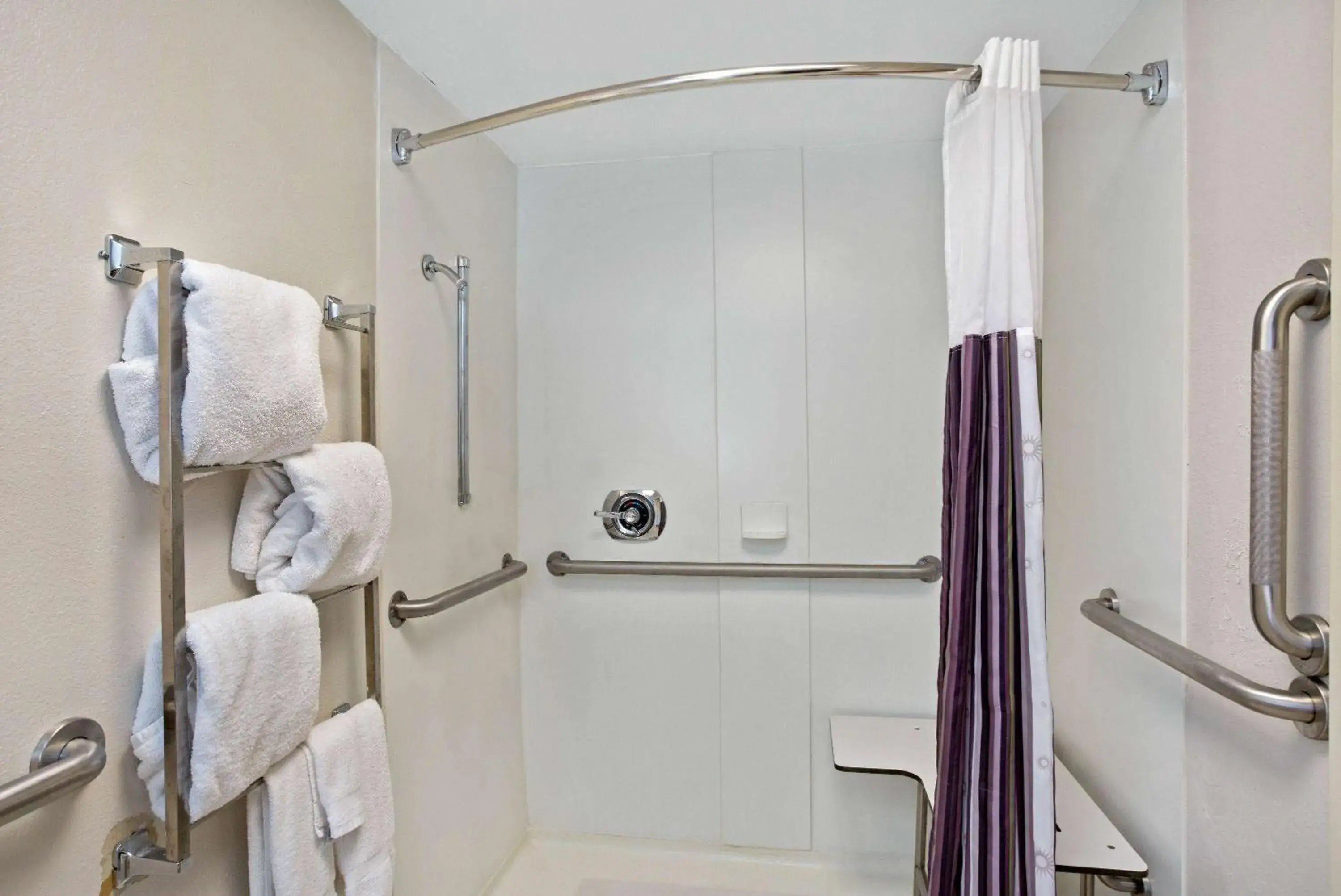 La Quinta by Wyndham New Haven La Quinta by Wyndham New Haven