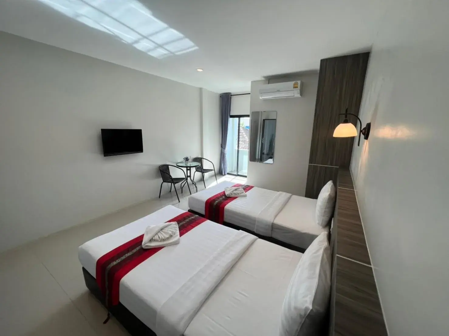 Standard Twin Room in THE HUB SURATTHANl Standard Twin Room in THE HUB SURATTHANl