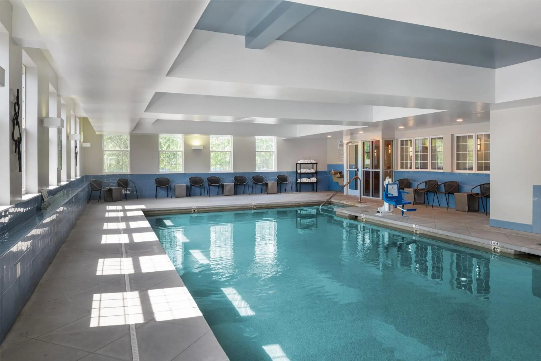 Swimming pool in Holiday Inn Express St. Albans by IHG