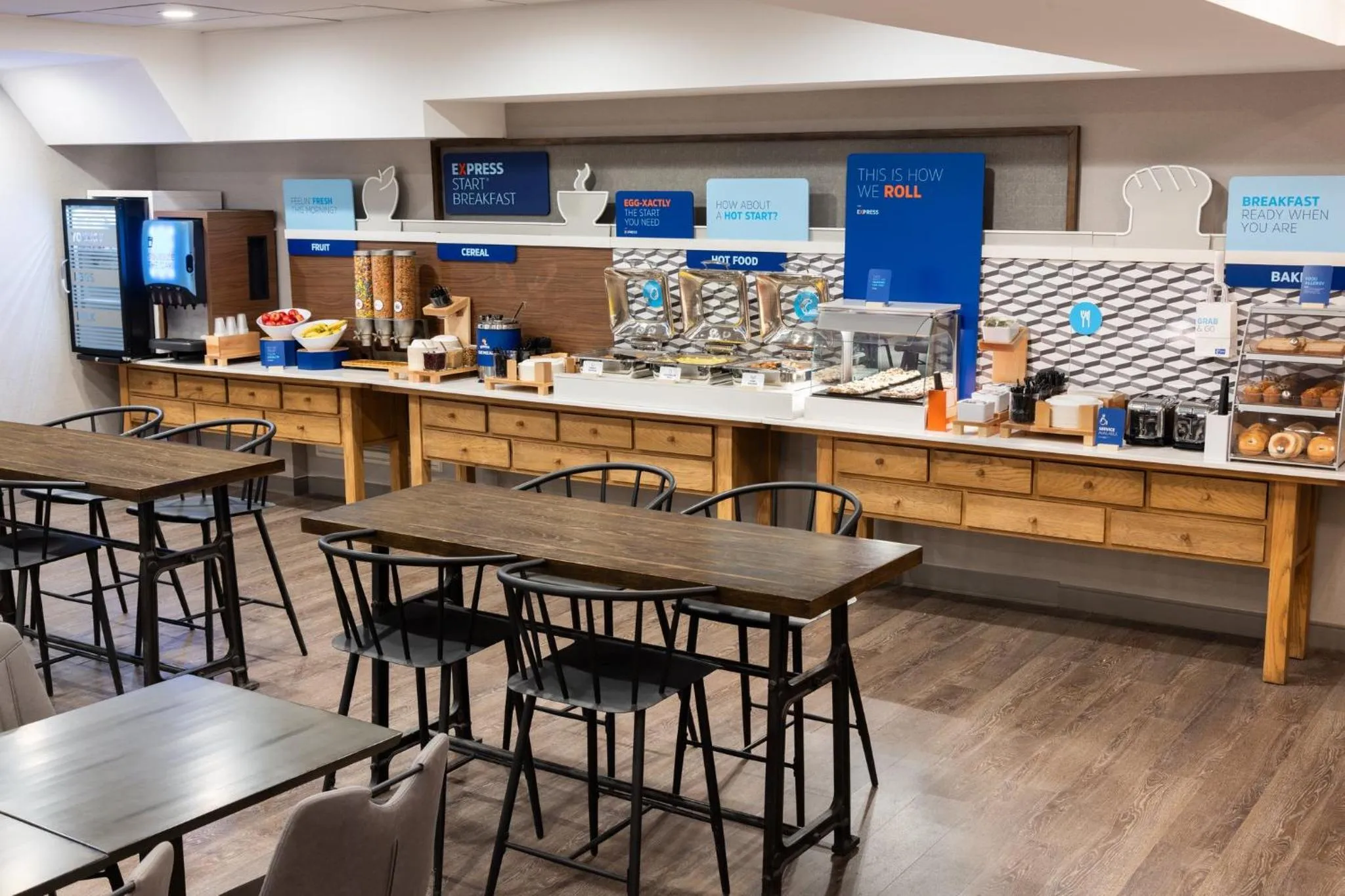 Breakfast in Holiday Inn Express St. Albans by IHG