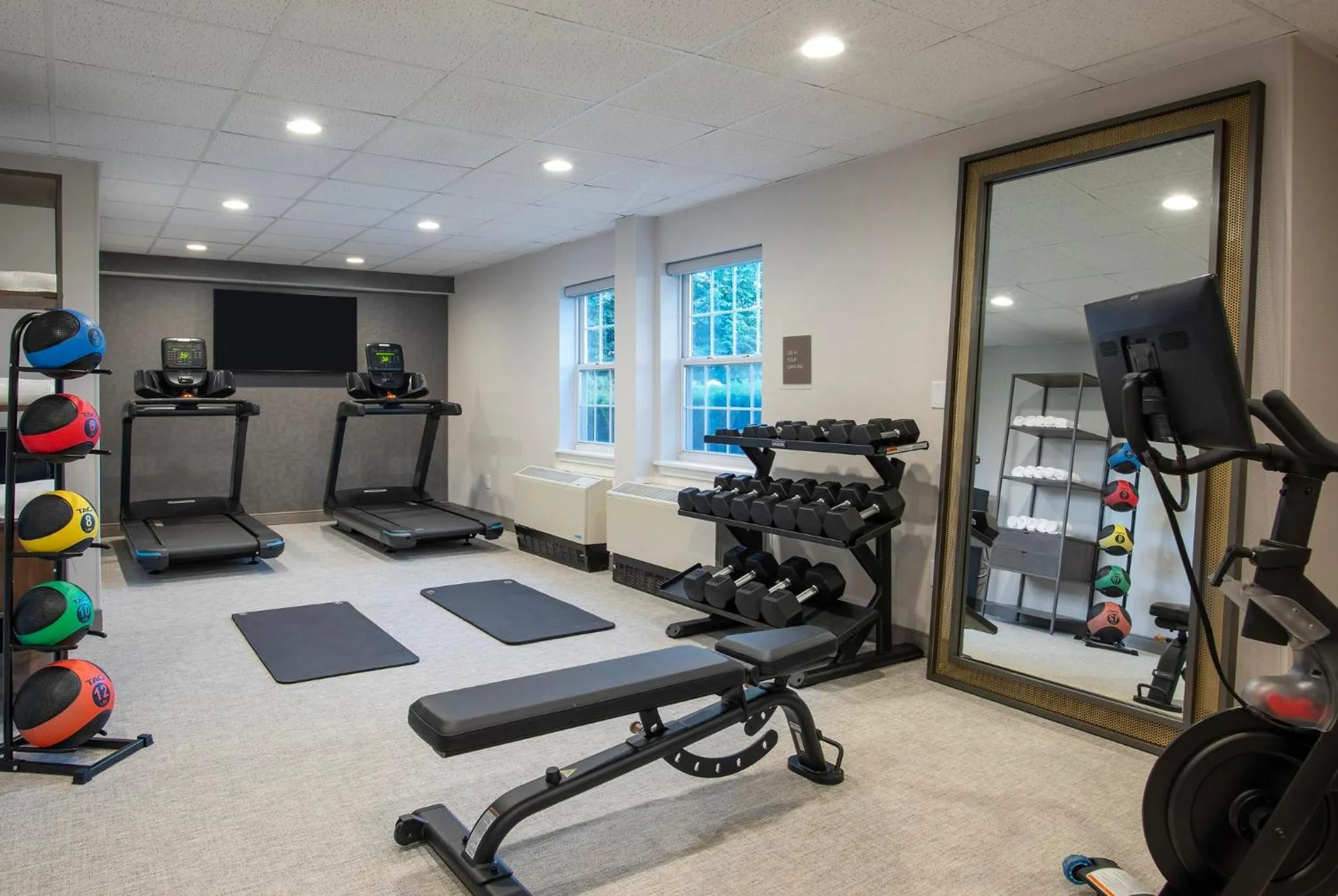 Fitness centre/facilities in Holiday Inn Express St. Albans by IHG