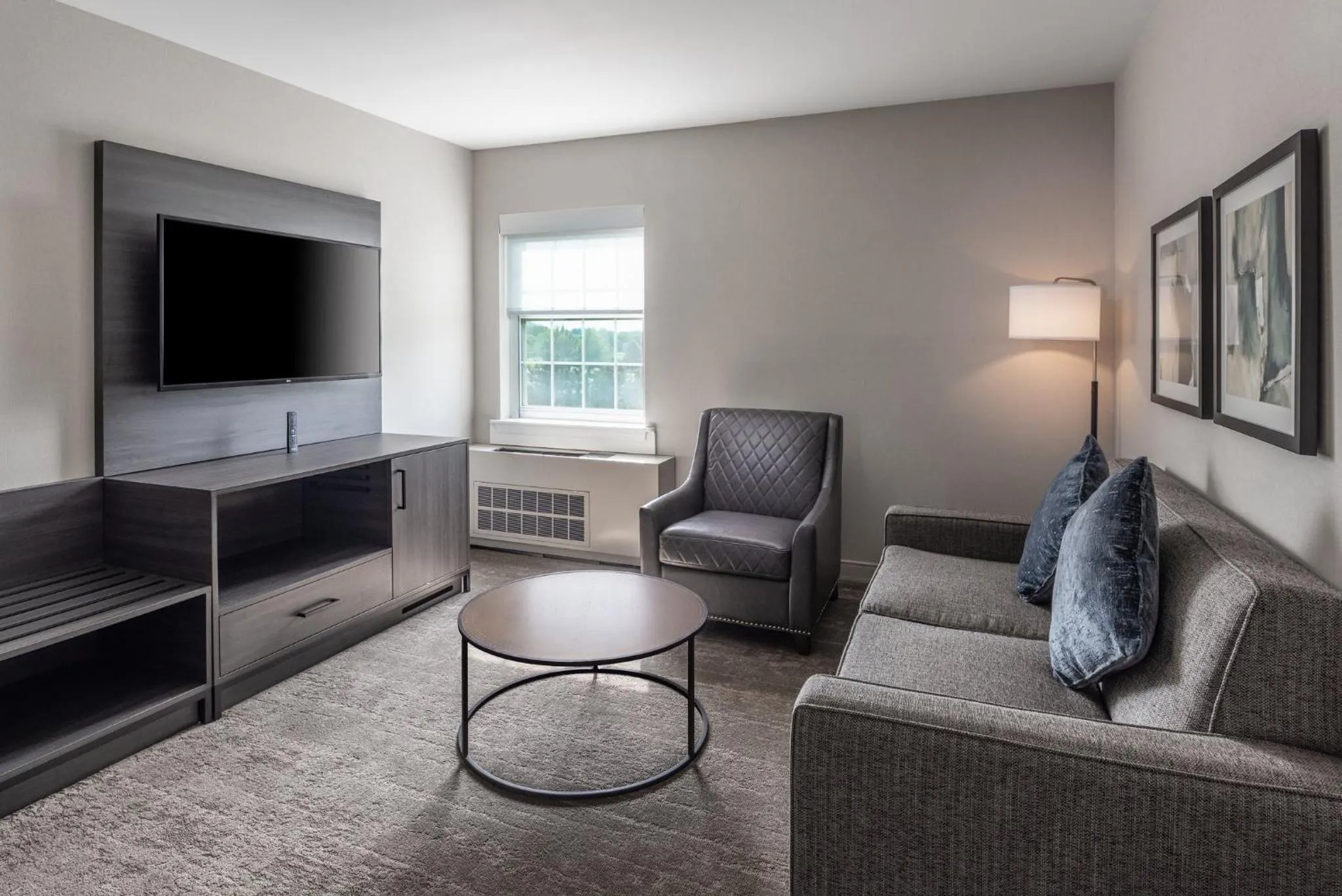 Photo of the whole room in Holiday Inn Express St. Albans by IHG