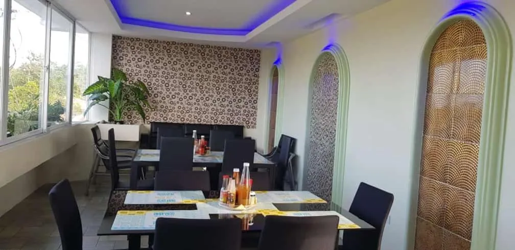 Restaurant/places to eat in Cess Summer Boutique Hotel