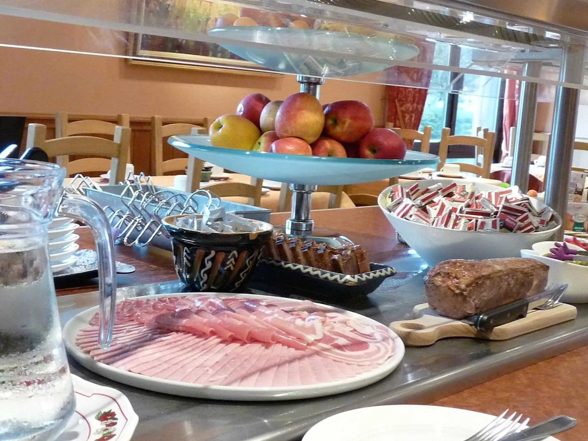 Buffet breakfast in Hôtel Le Riquewihr