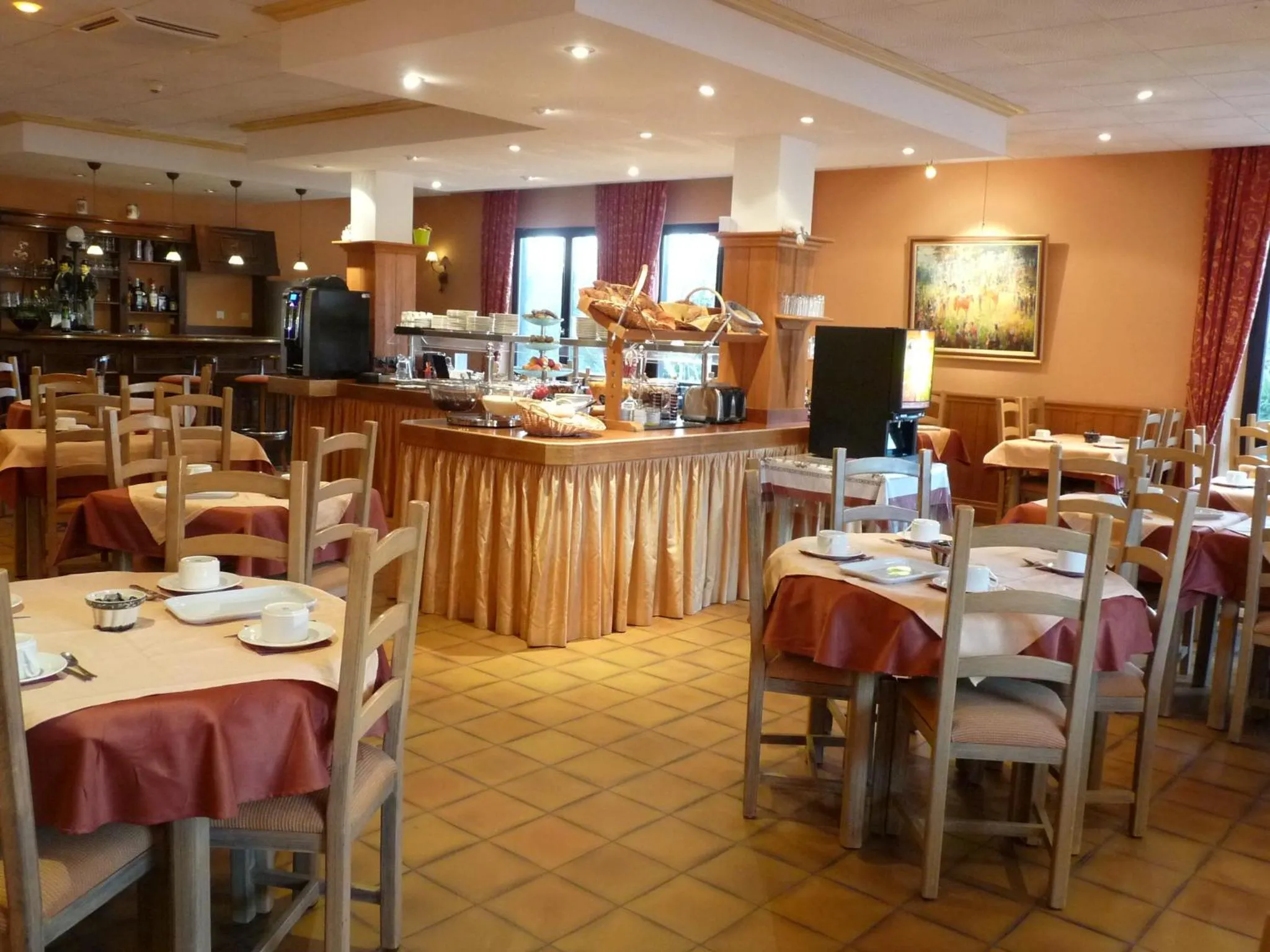 Buffet breakfast in Hôtel Le Riquewihr