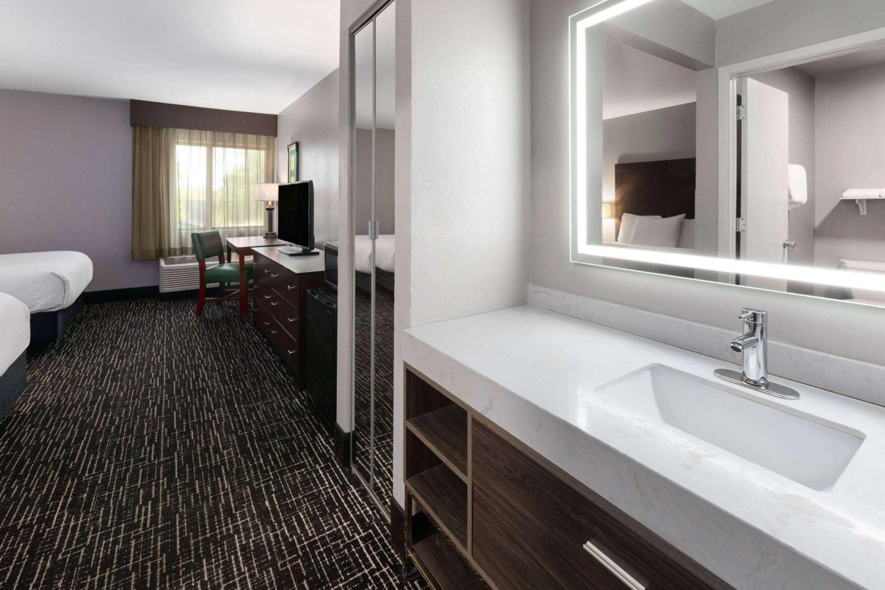 Bathroom in La Quinta Inn by Wyndham Sheboygan