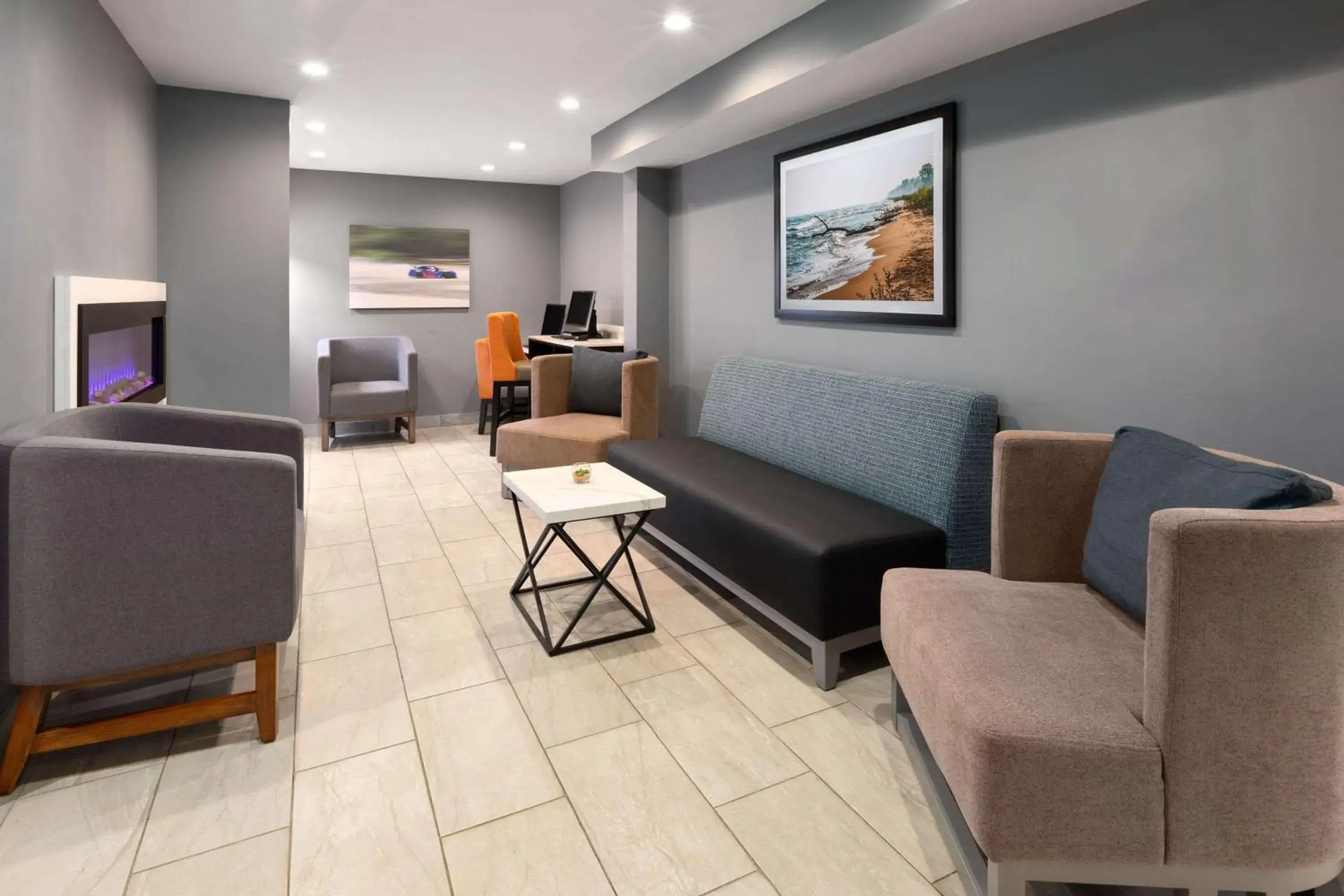 Lobby or reception in La Quinta Inn by Wyndham Sheboygan Lobby or reception in La Quinta Inn by Wyndham Sheboygan