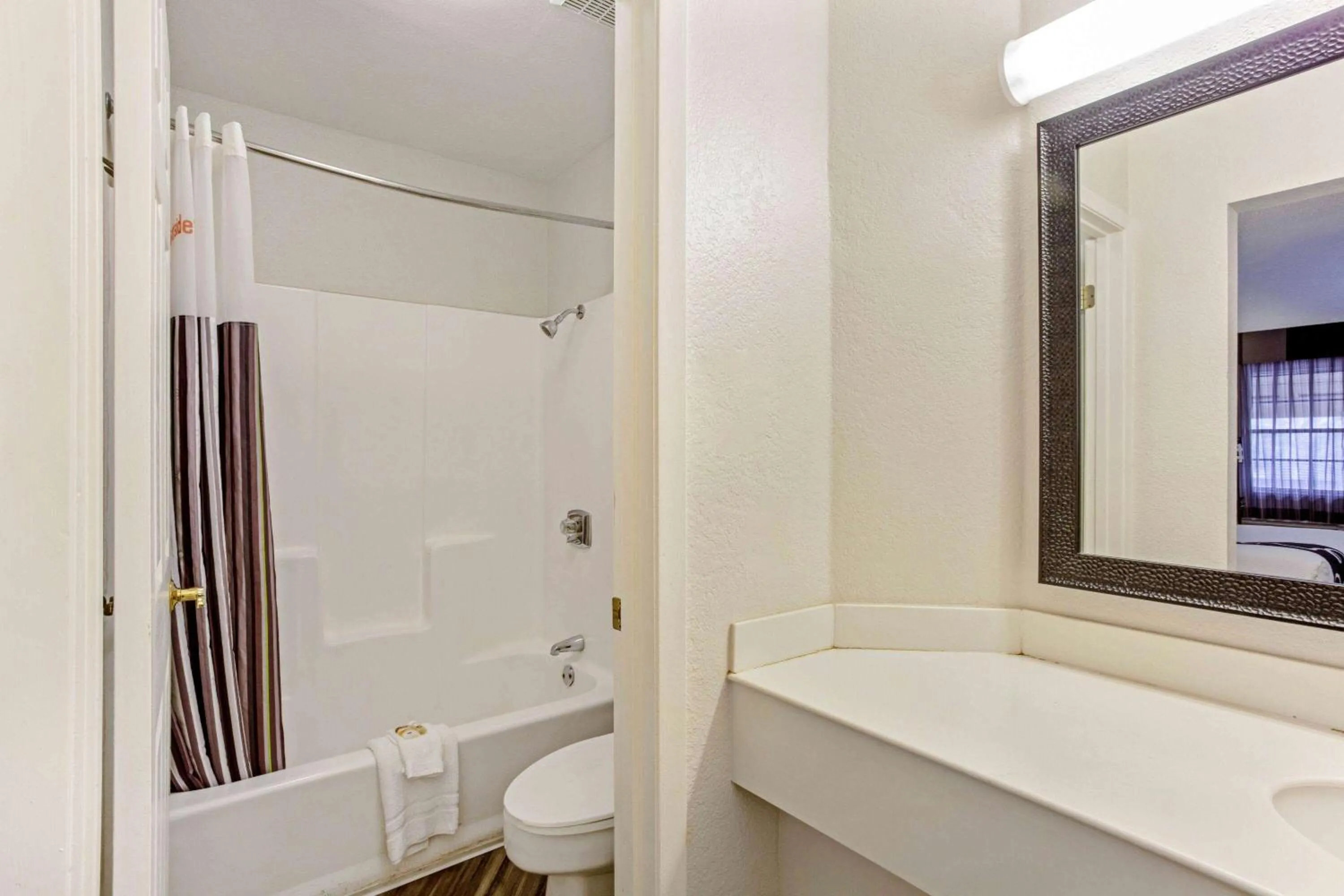 Bathroom in La Quinta Inn by Wyndham and Conference Center San Angelo