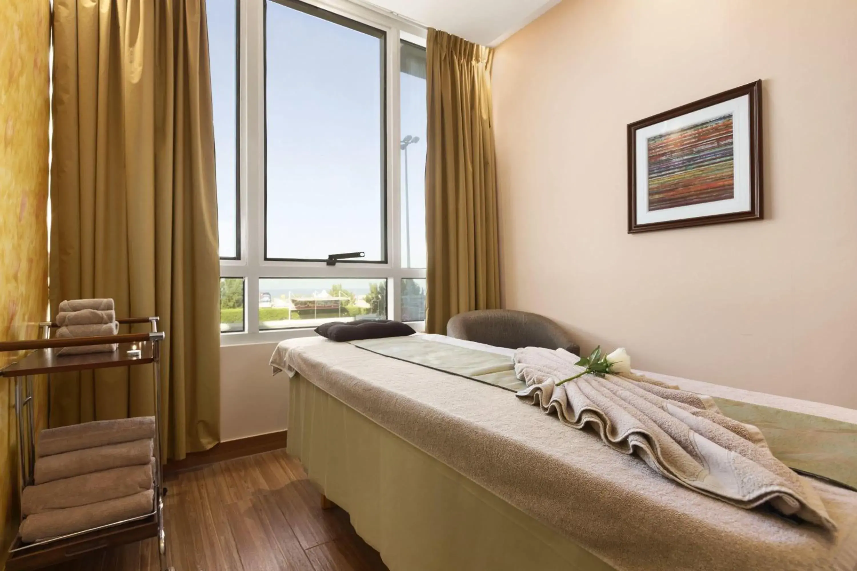 Spa and wellness centre/facilities, Bed in Ramada by Wyndham Beach Hotel Ajman Spa and wellness centre/facilities, Bed in Ramada by Wyndham Beach Hotel Ajman