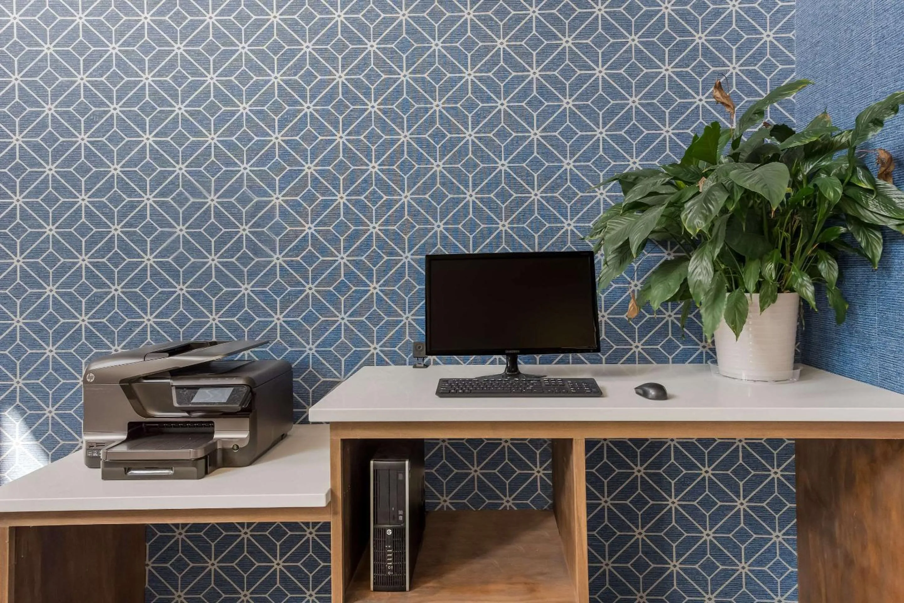 Business facilities in Comfort Inn & Suites Tipp City Dayton North I-75