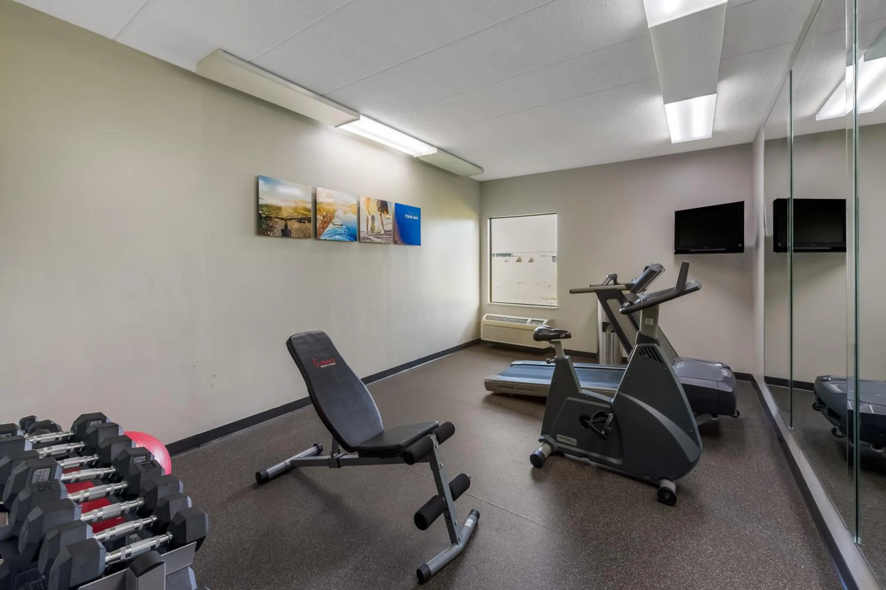Fitness centre/facilities in Comfort Inn & Suites Tipp City Dayton North I-75