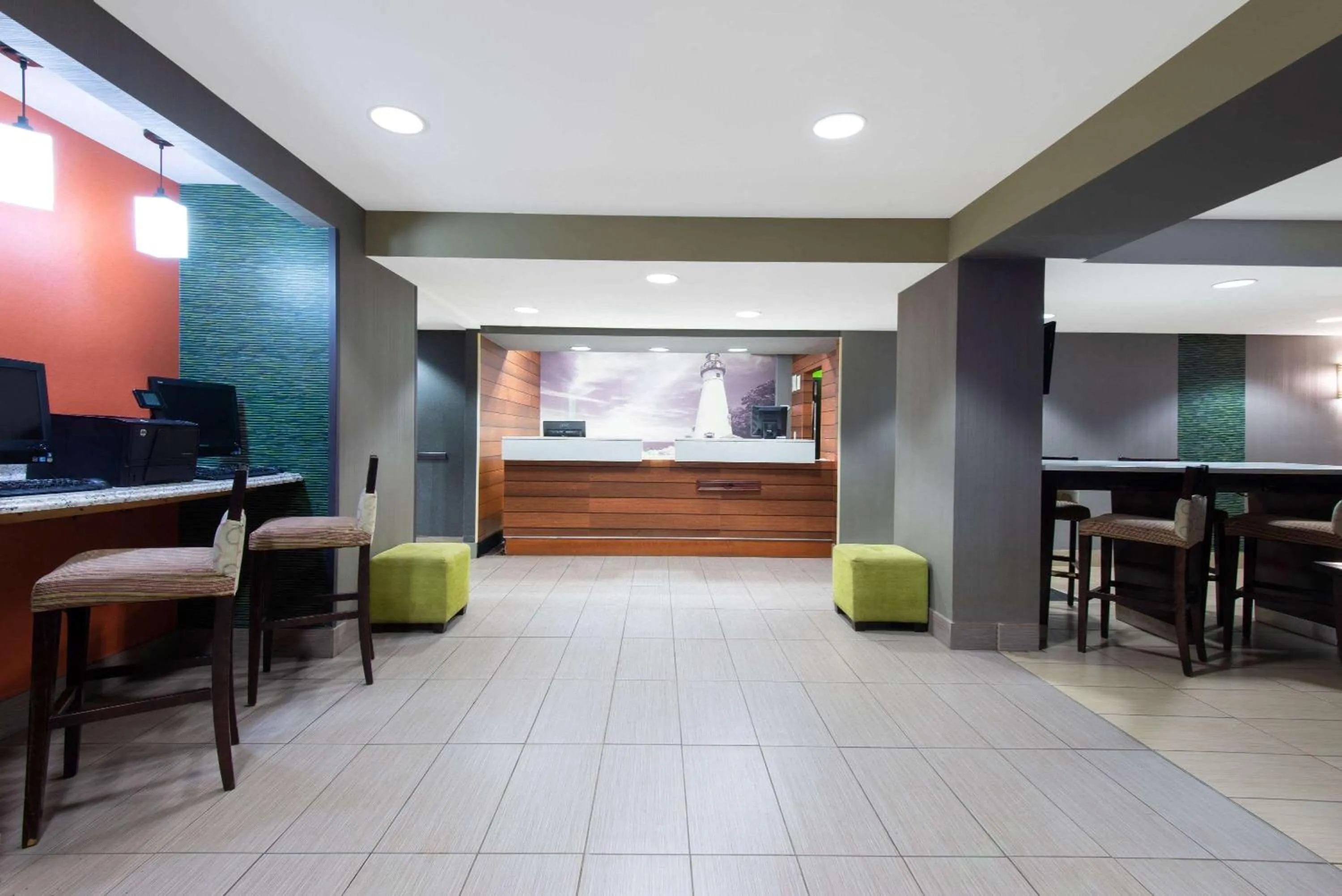 Lobby or reception in La Quinta by Wyndham Erie