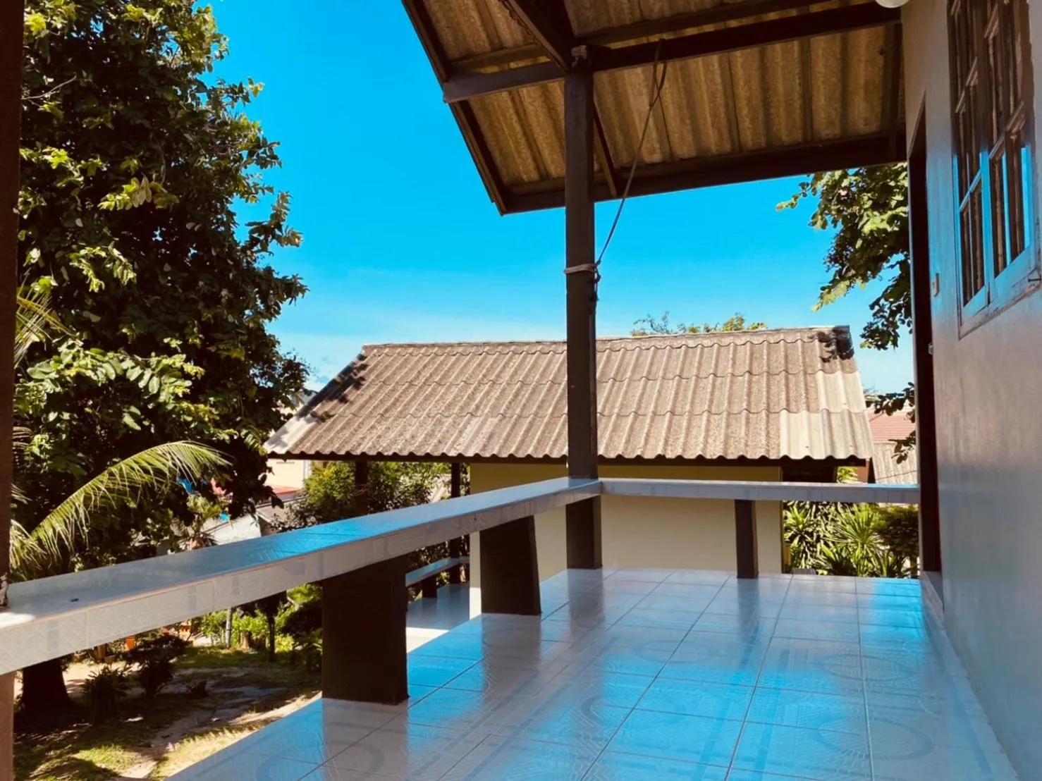 Balcony/Terrace in Phupha Bungalow Haad Rin