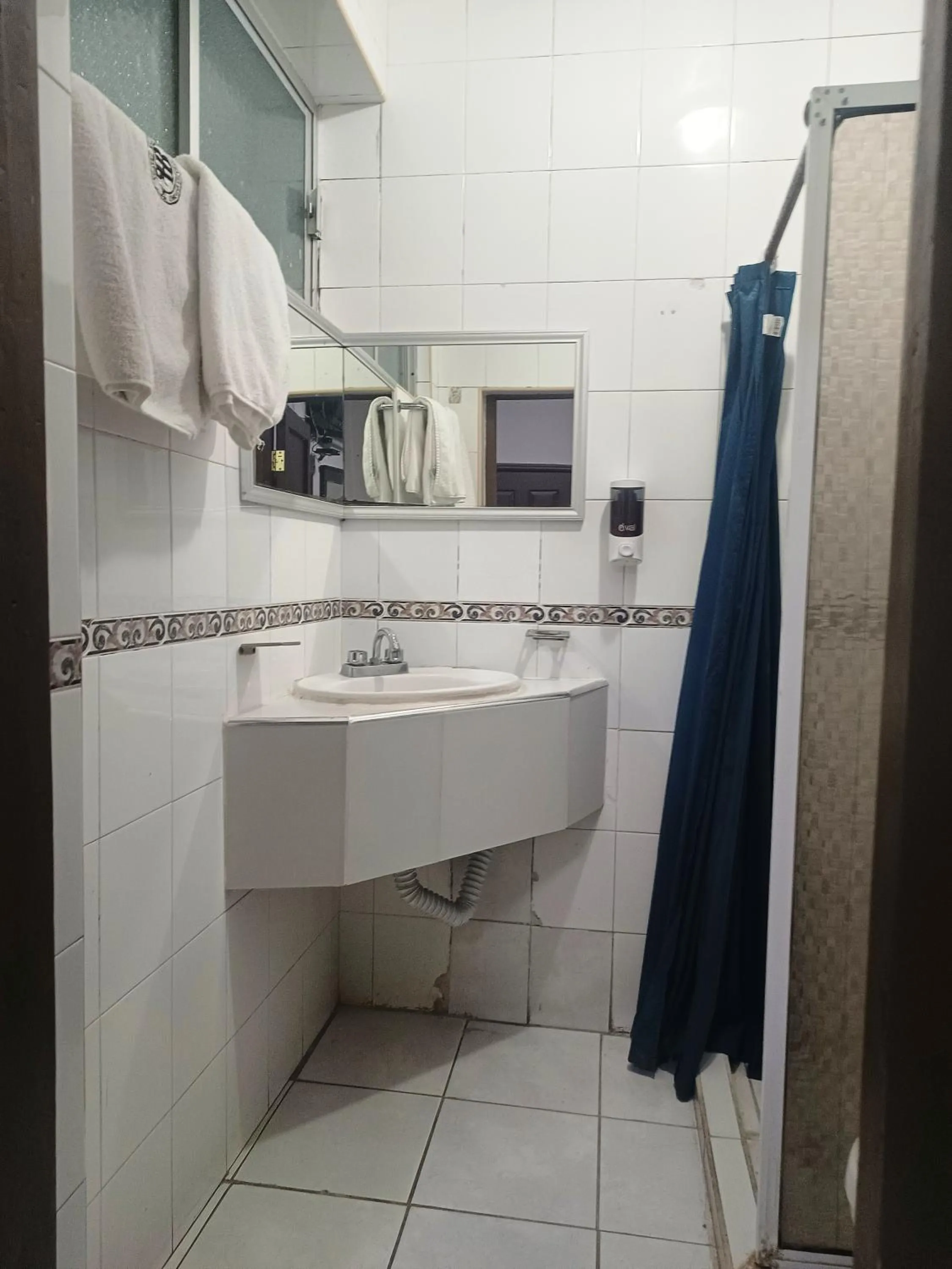 Bathroom in HOTEL BAEZA