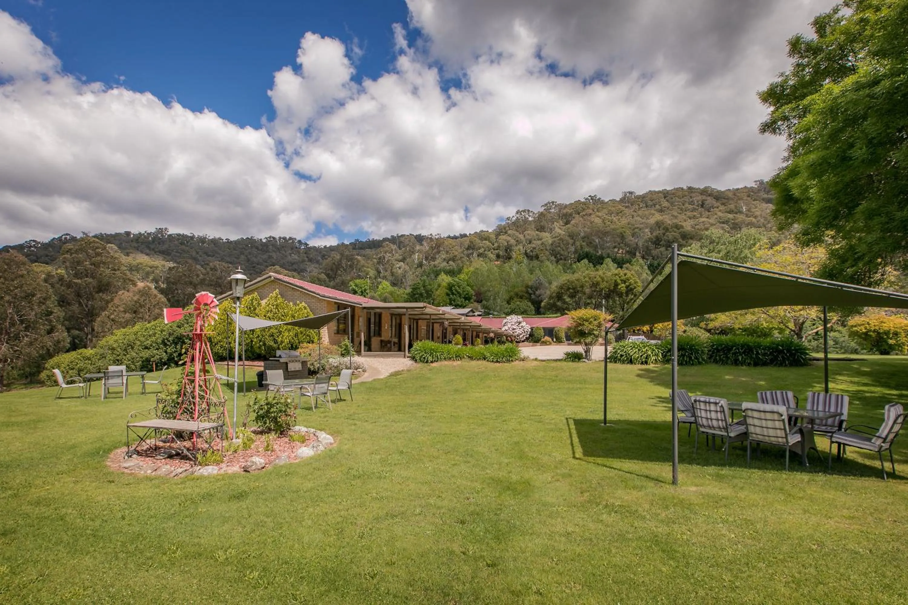 Bird's eye view in Allamar Motel