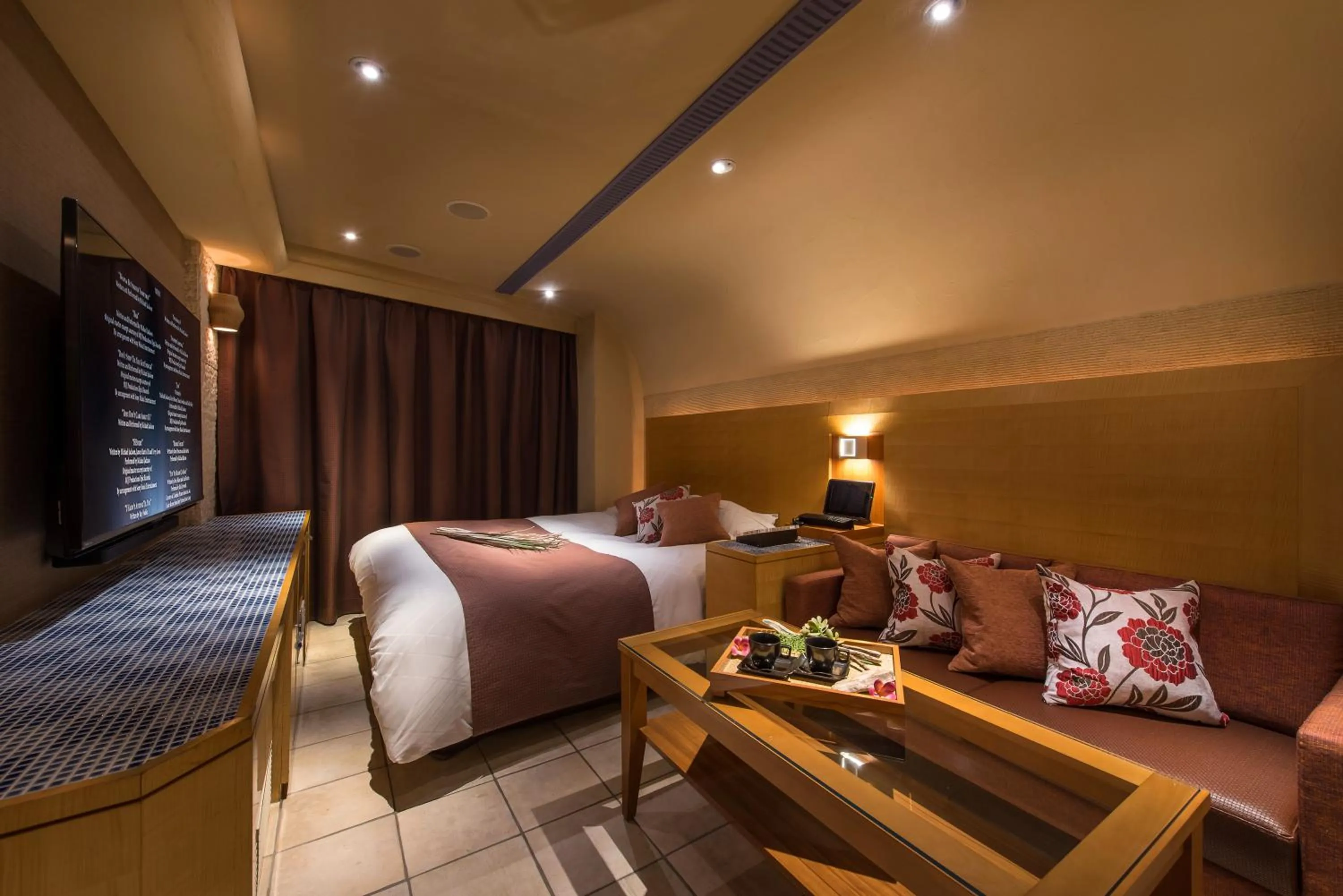 Bed in Hotel C. Chiba Shiroi