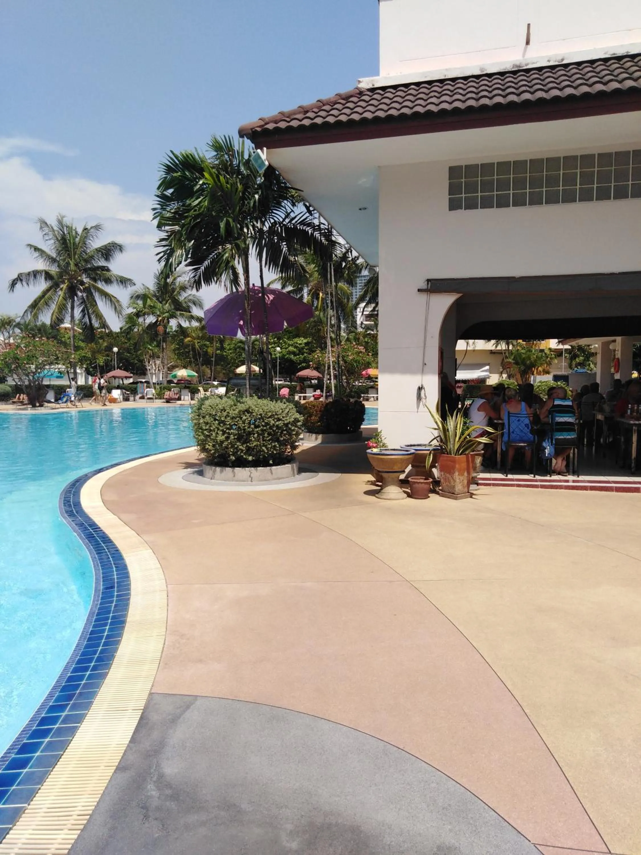 Restaurant/places to eat in B&B View Talay 1B by Franco Jontiem