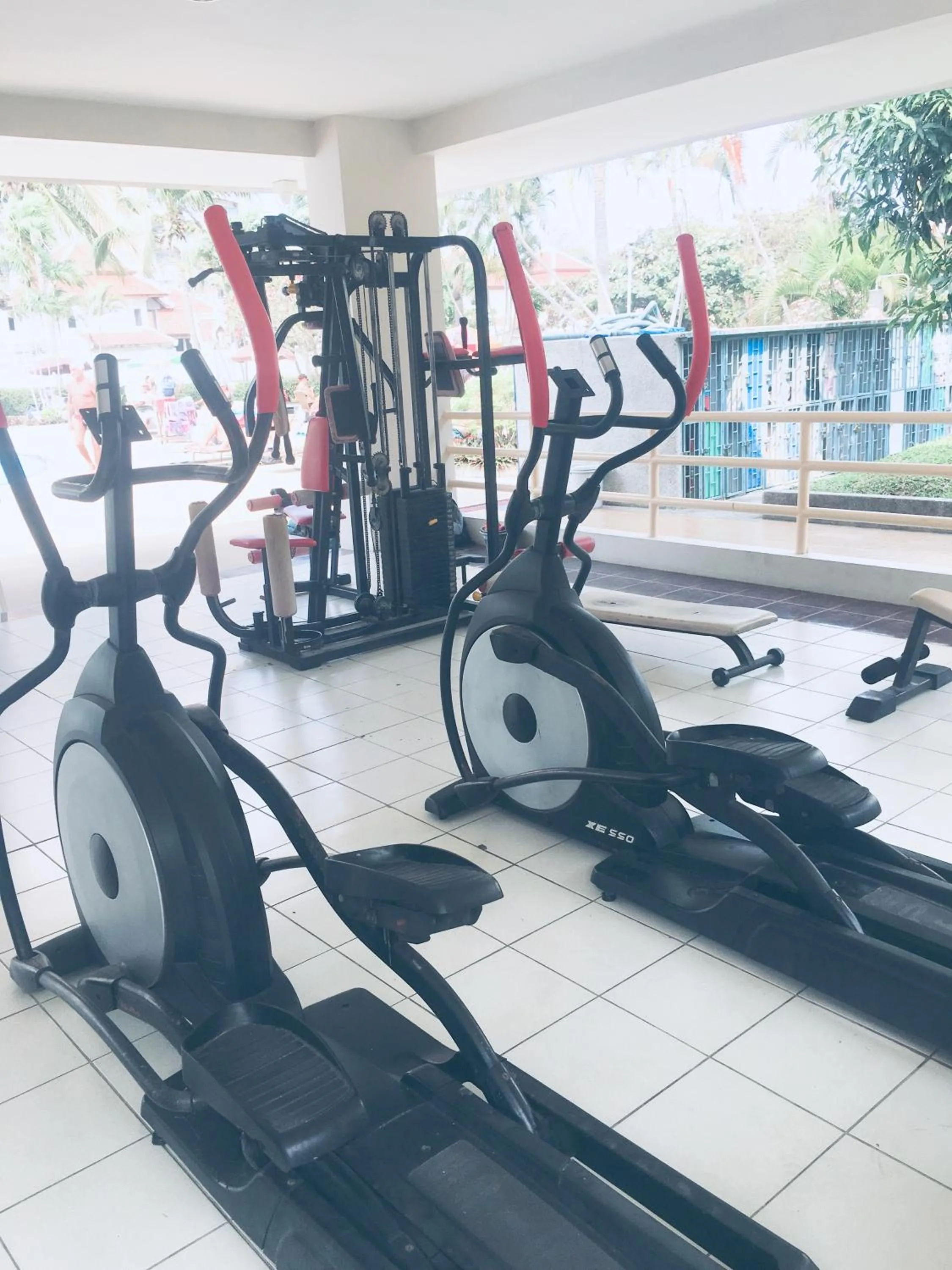 Fitness centre/facilities in B&B View Talay 1B by Franco Jontiem