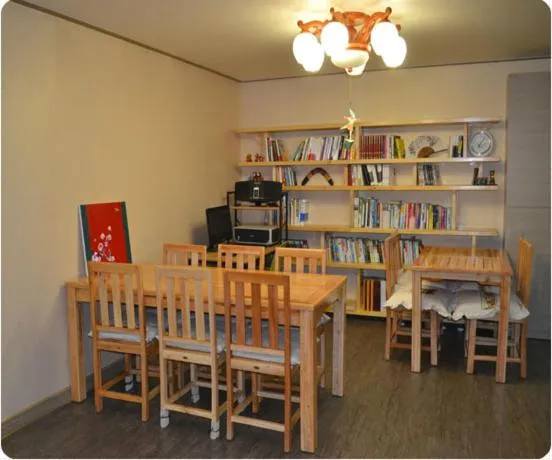 Dining area in Gyeongju Momojane Guesthouse