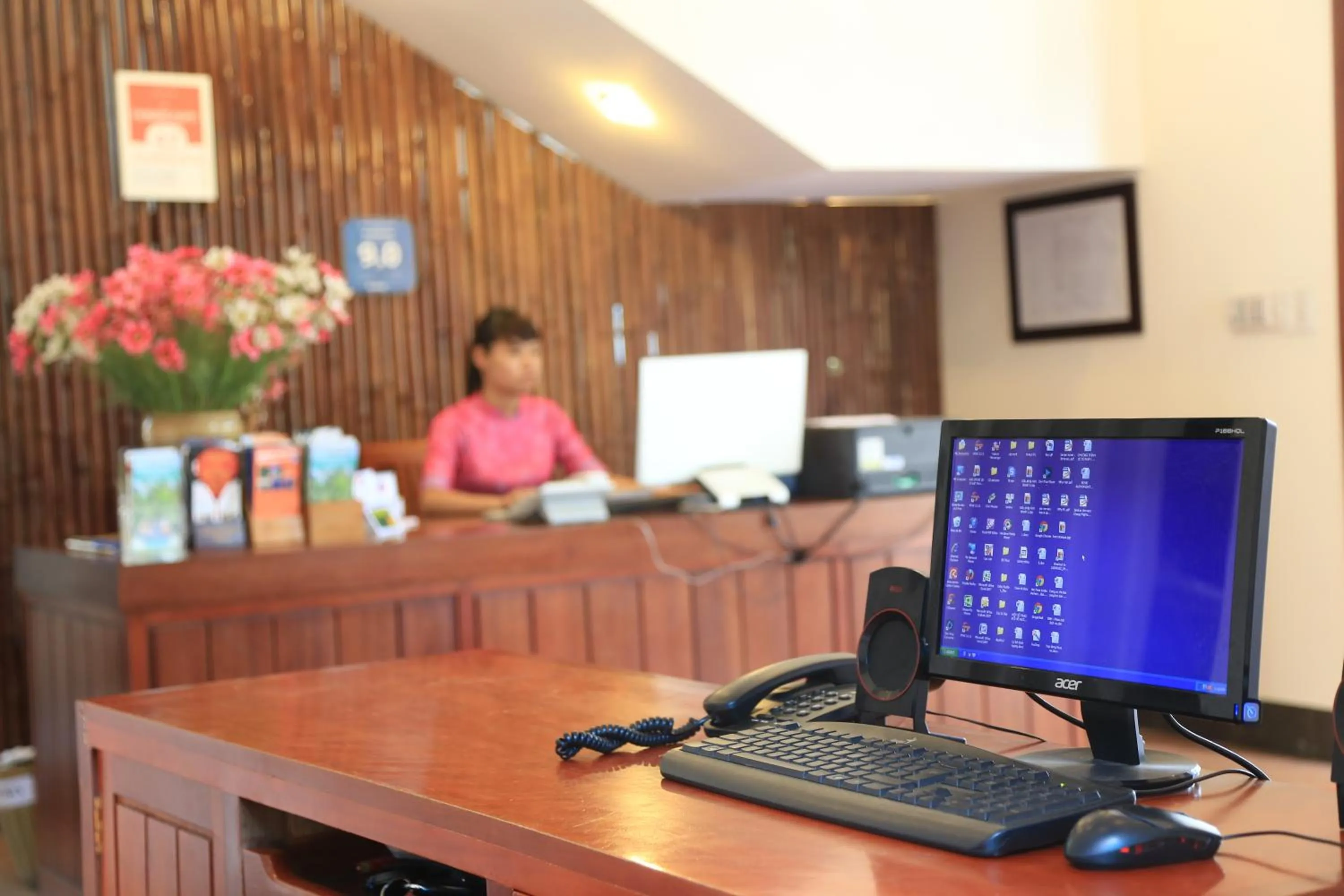 Staff in The Earth Villa