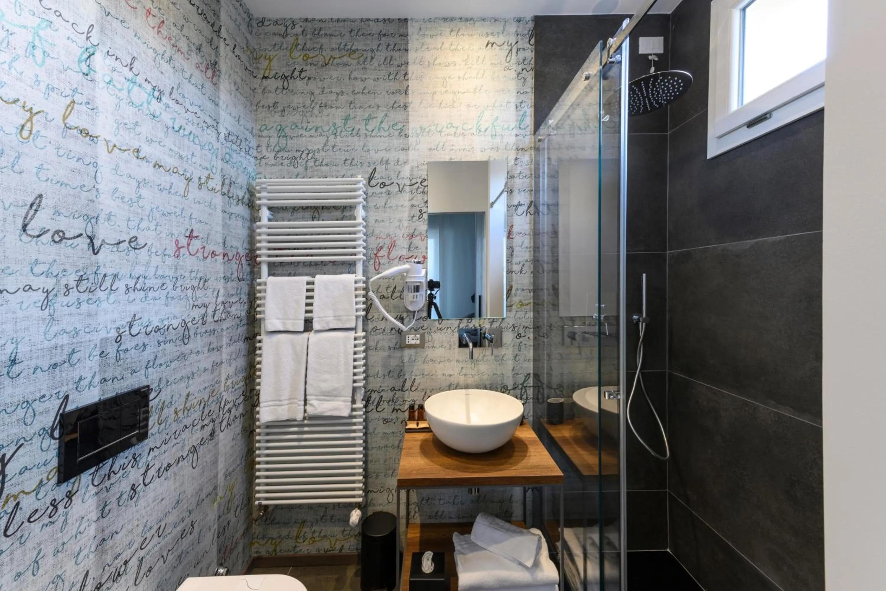 Shower in B&B The Attico