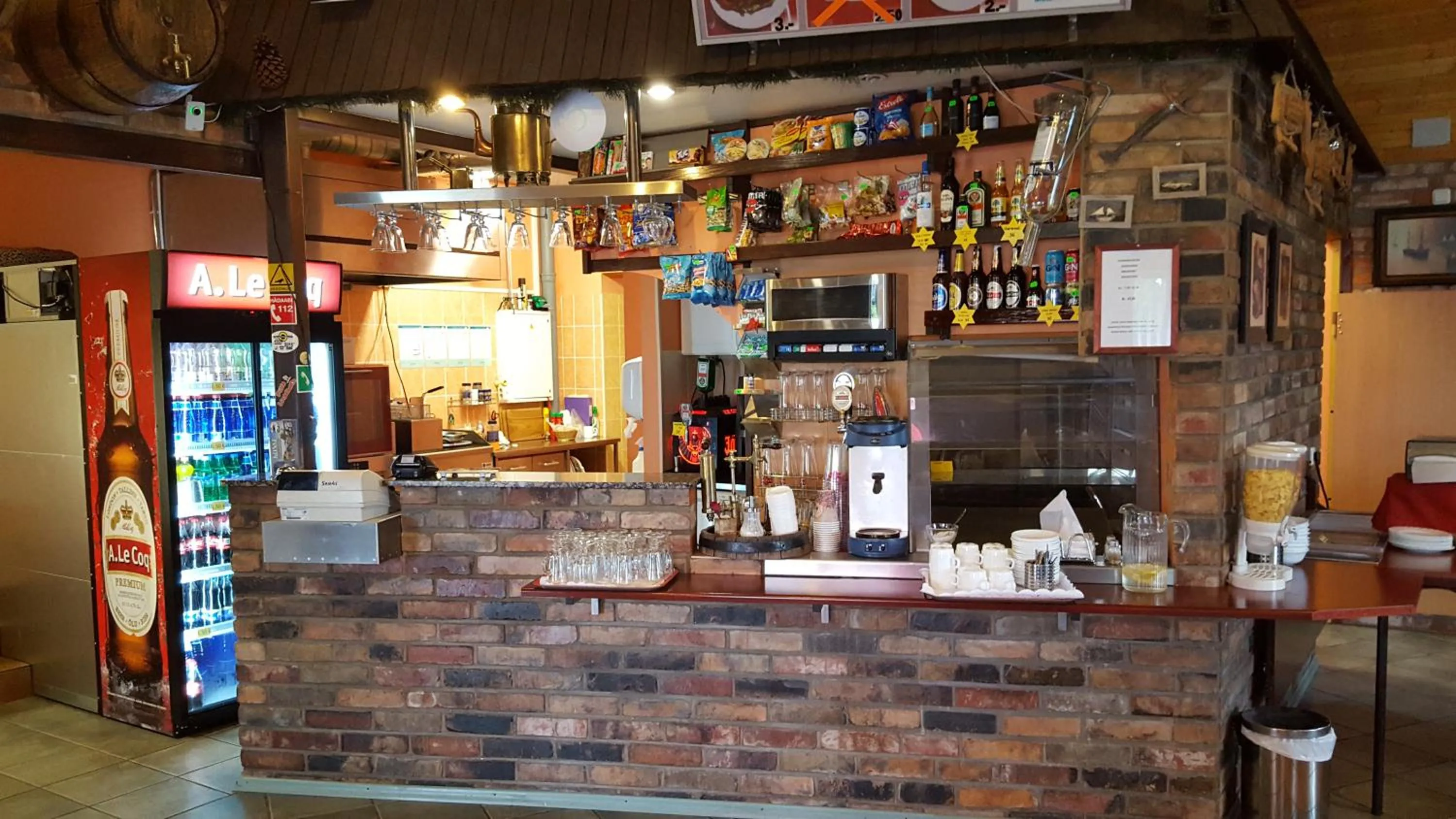 Restaurant/places to eat in Konse Motel and Caravan Camping