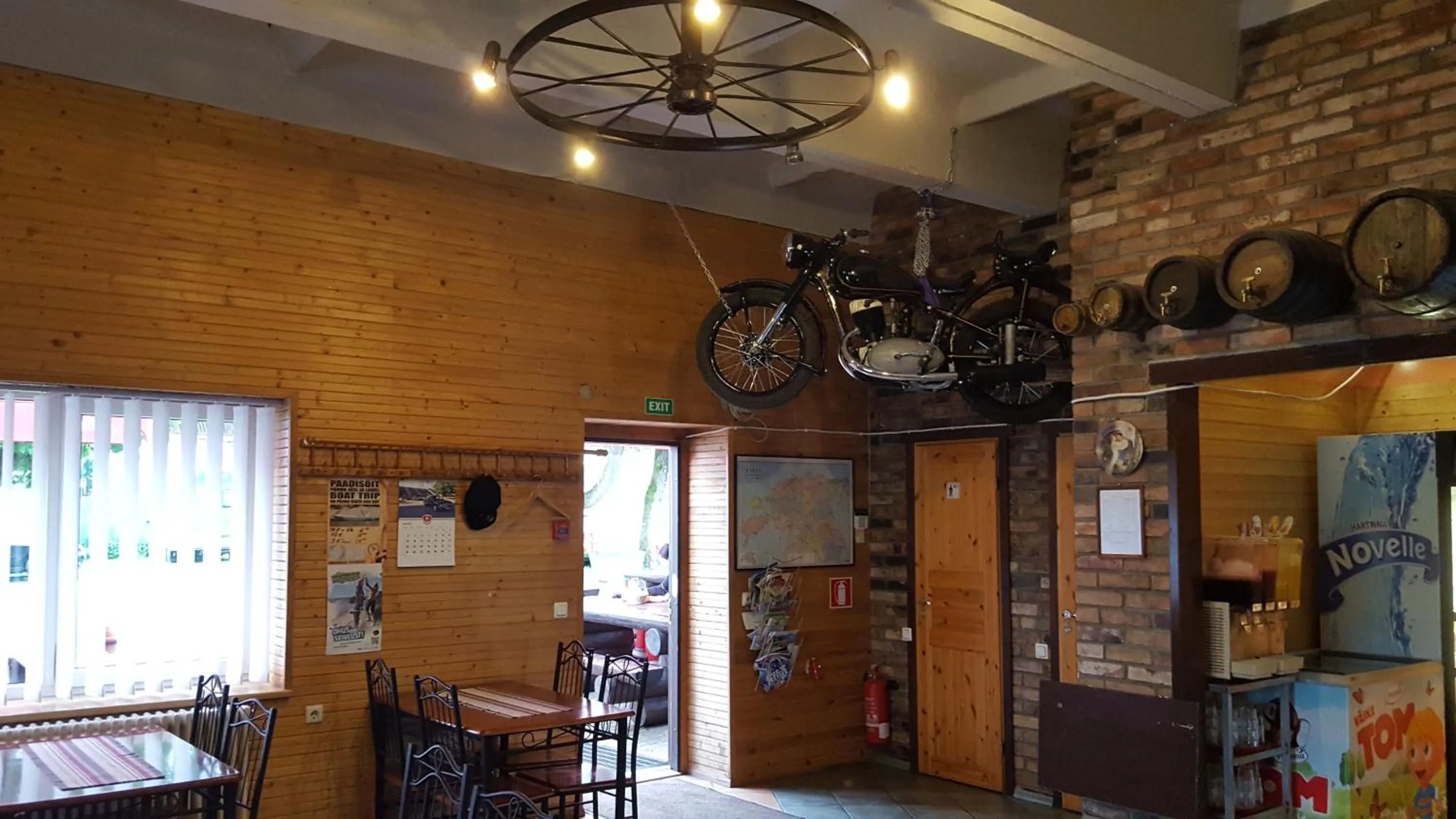 Restaurant/places to eat in Konse Motel and Caravan Camping