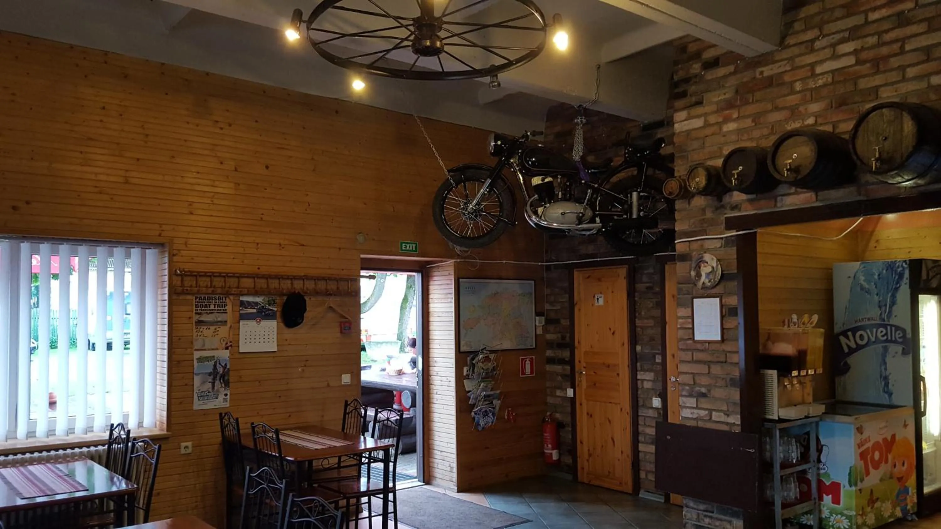 Restaurant/places to eat in Konse Motel and Caravan Camping