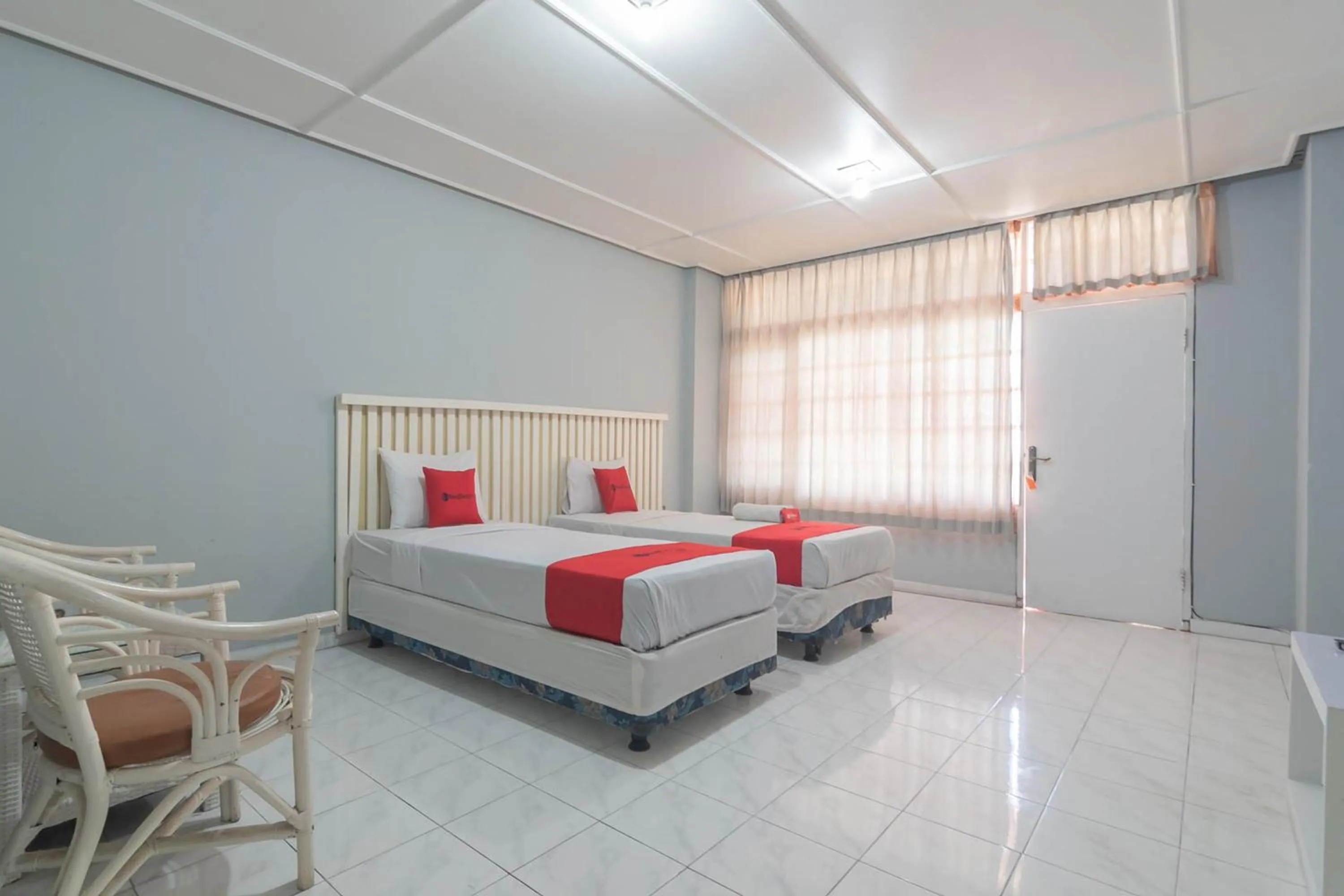 Bedroom, Bed in RedDoorz near Farm House 4